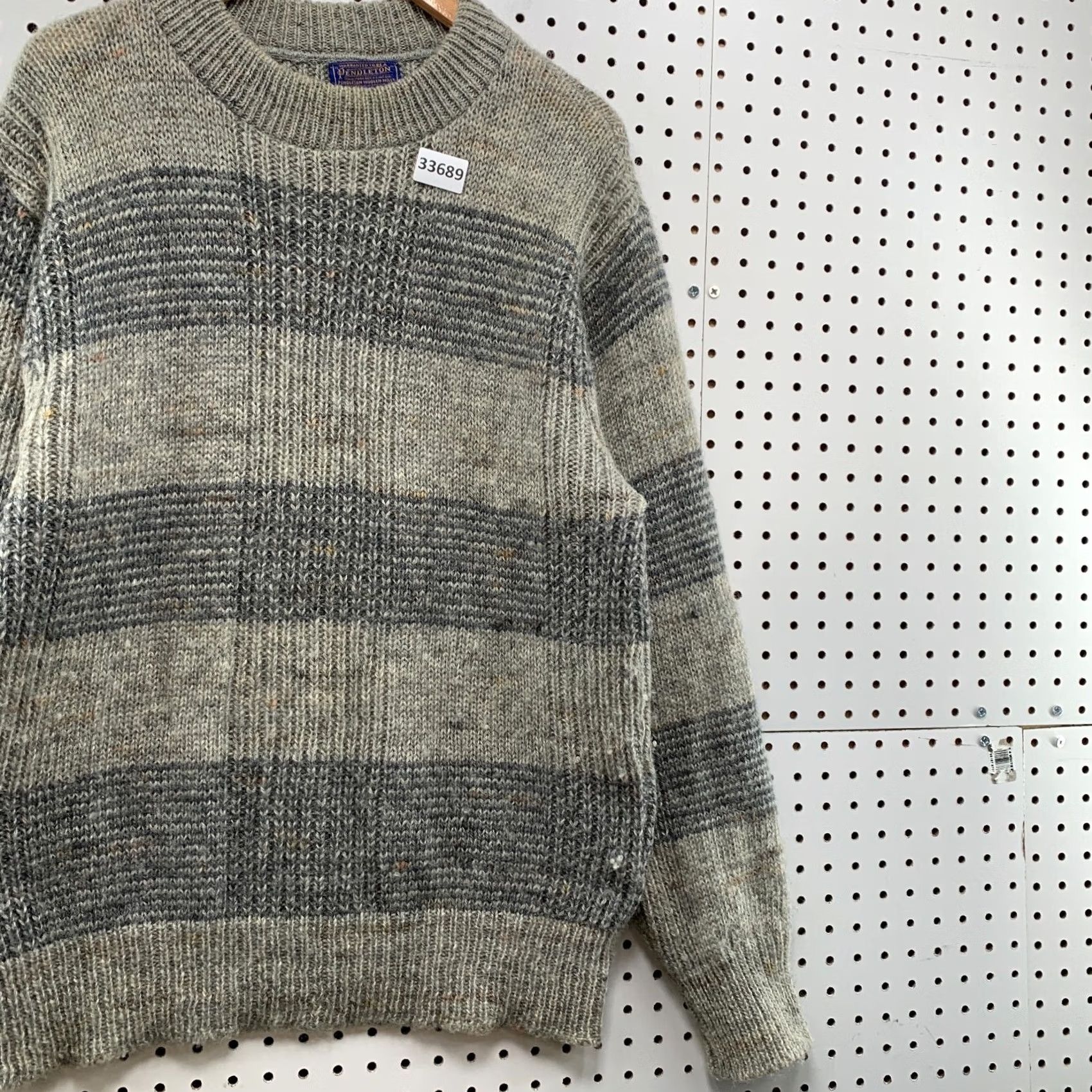 Pendleton VINTAGE Pendleton Sweater Mens L Gray Knit Wool Striped USA Logo Pullover Size US L / EU 52-54 / 3 - 4 Thumbnail