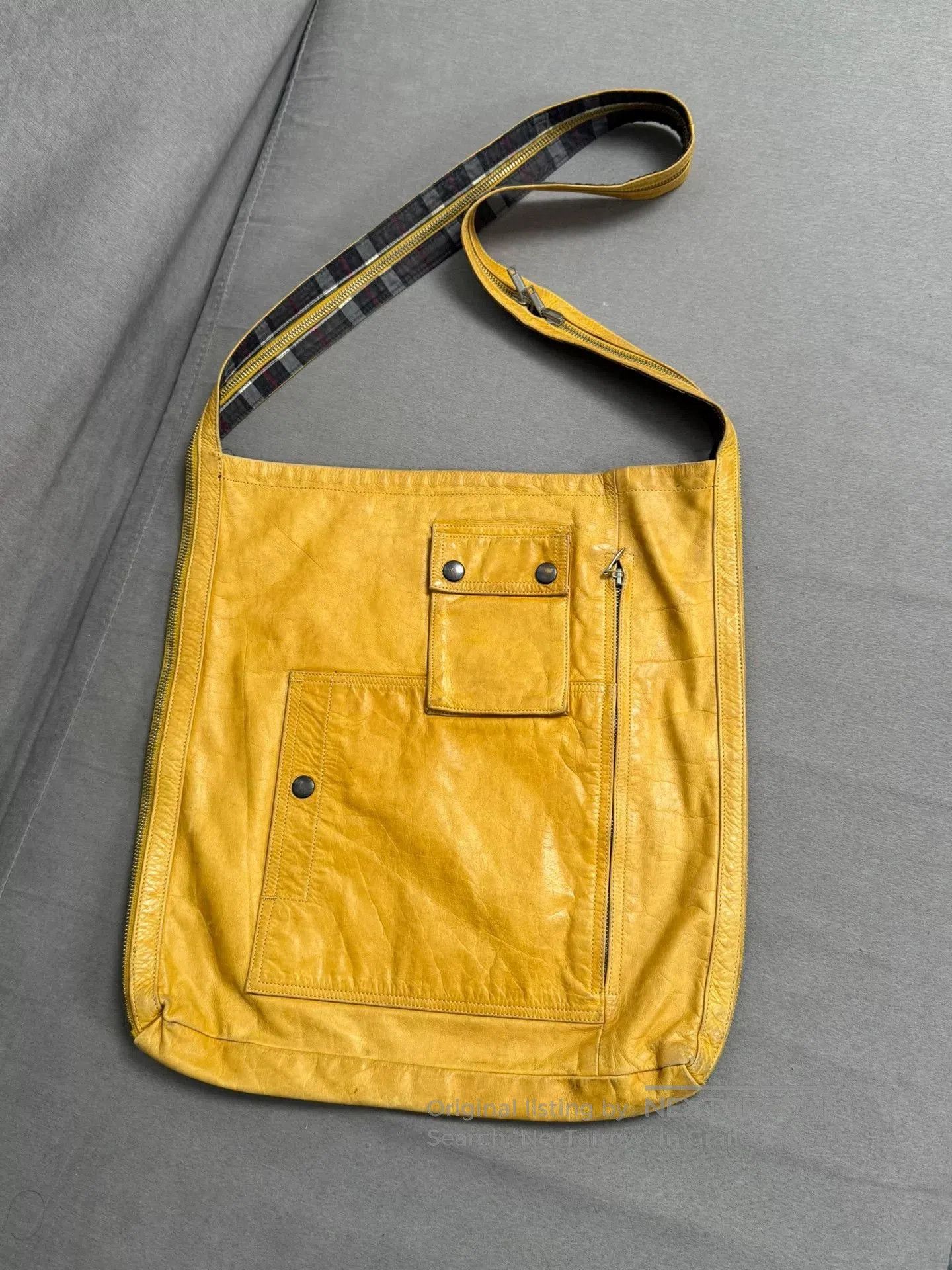 Dries Van Noten dries van noten yellow leather shoulder bag. Size ONE SIZE - 1 Thumbnail