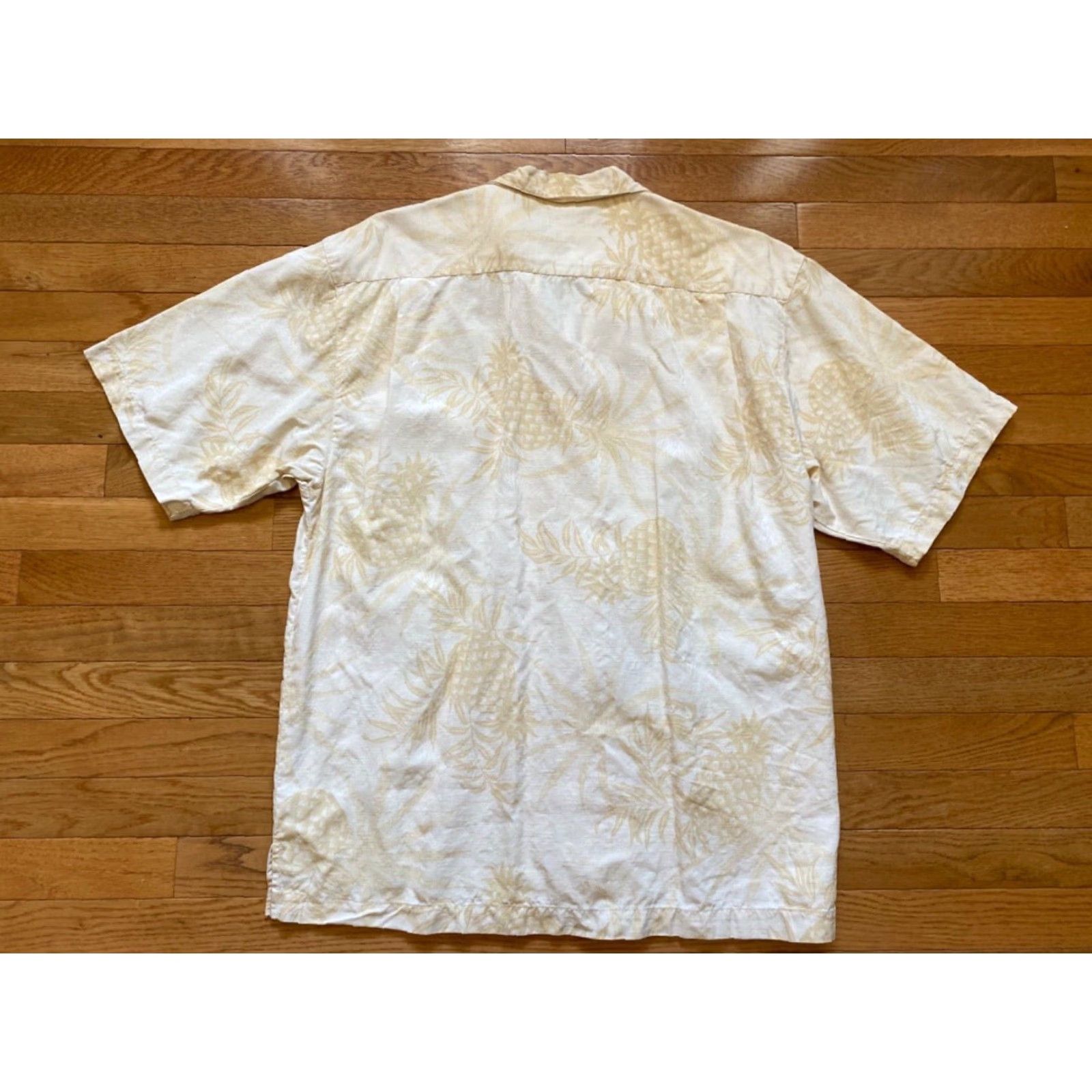 Tommy Bahama VINTAGE Tommy Bahama Relax Silk Camp Shirt Pineapples Size L mens Cream Size US L / EU 52-54 / 3 - 2 Thumbnail