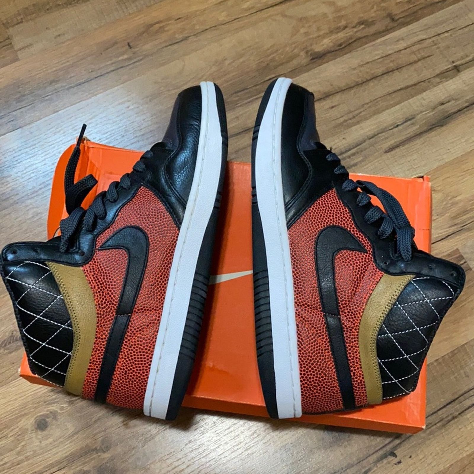 Nike 2007 Nike court force high premium Size US 11 / EU 44 - 8 Thumbnail