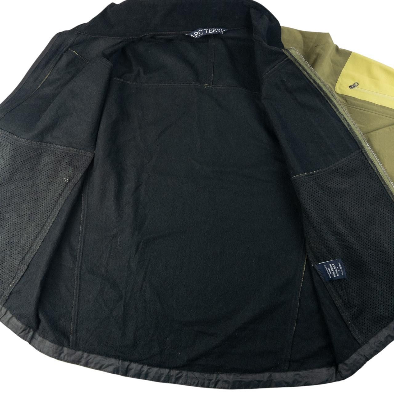 Arc'teryx Vintage Arcteryx Zip Up Jacket Size M Size US M / EU 48-50 / 2 - 4 Thumbnail