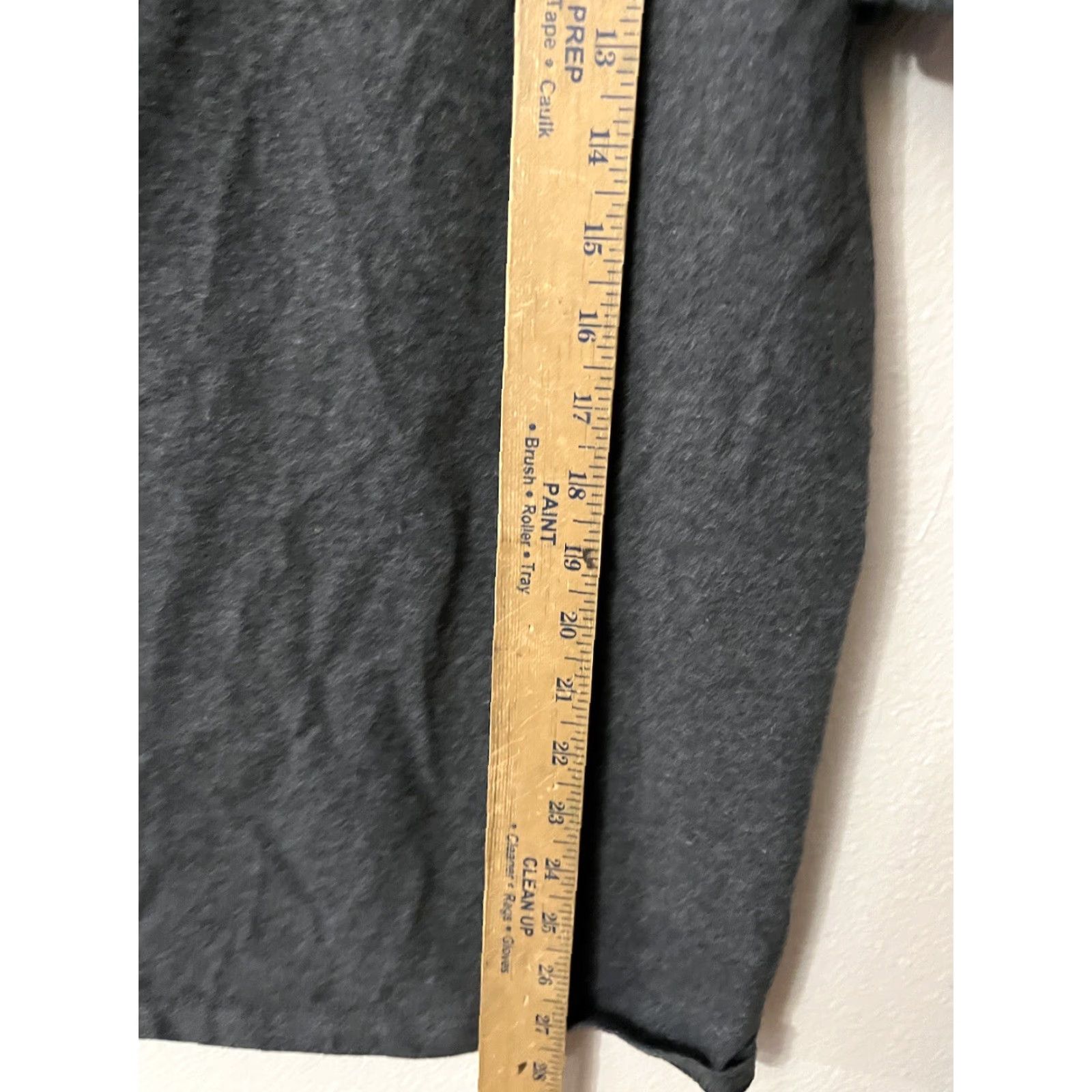 Champion VINTAGE Champion T-shirt Men M Gray Logo Crew Neck Short Sleeve 90s Mens Medium Cotton Embroidered UI0 Size US M / EU 48-50 / 2 - 5 Thumbnail