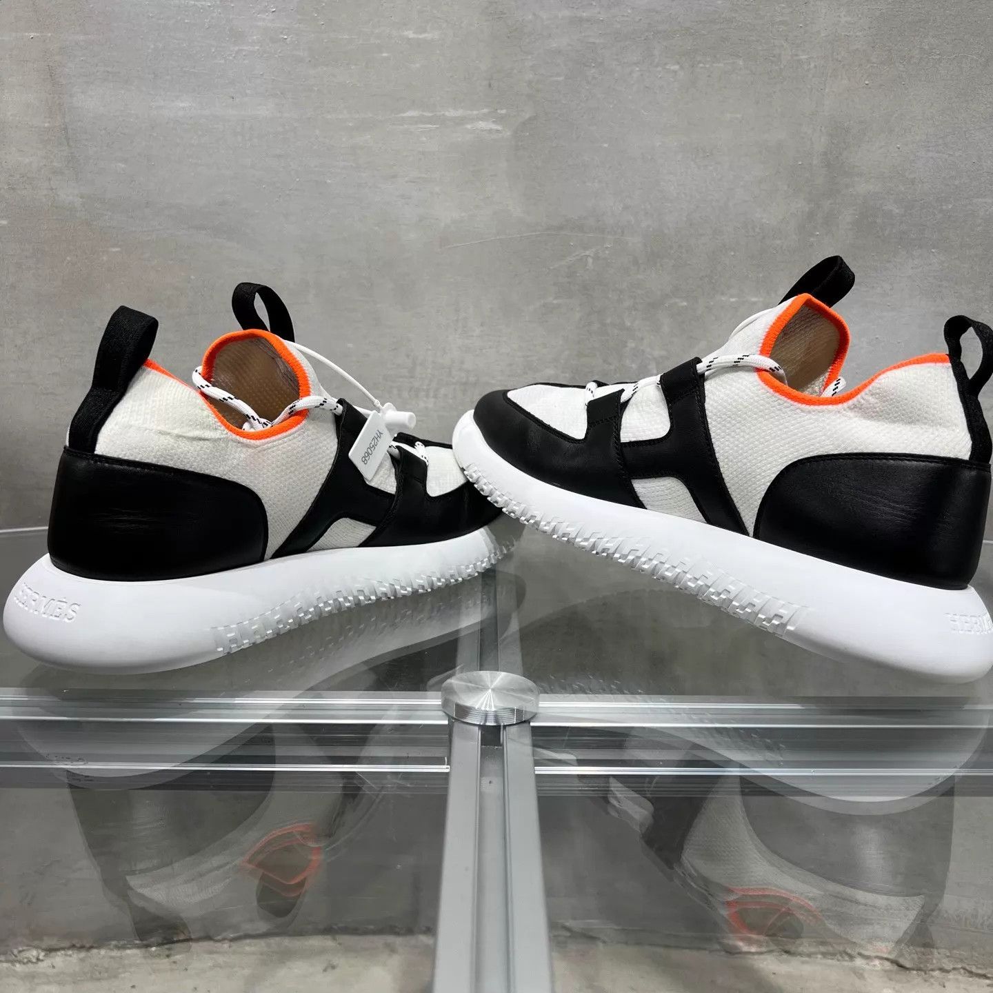 Hermes Hermes Duel Color Blocked Sneakers Black White Size 41 Size US 8 / EU 41 - 5 Thumbnail