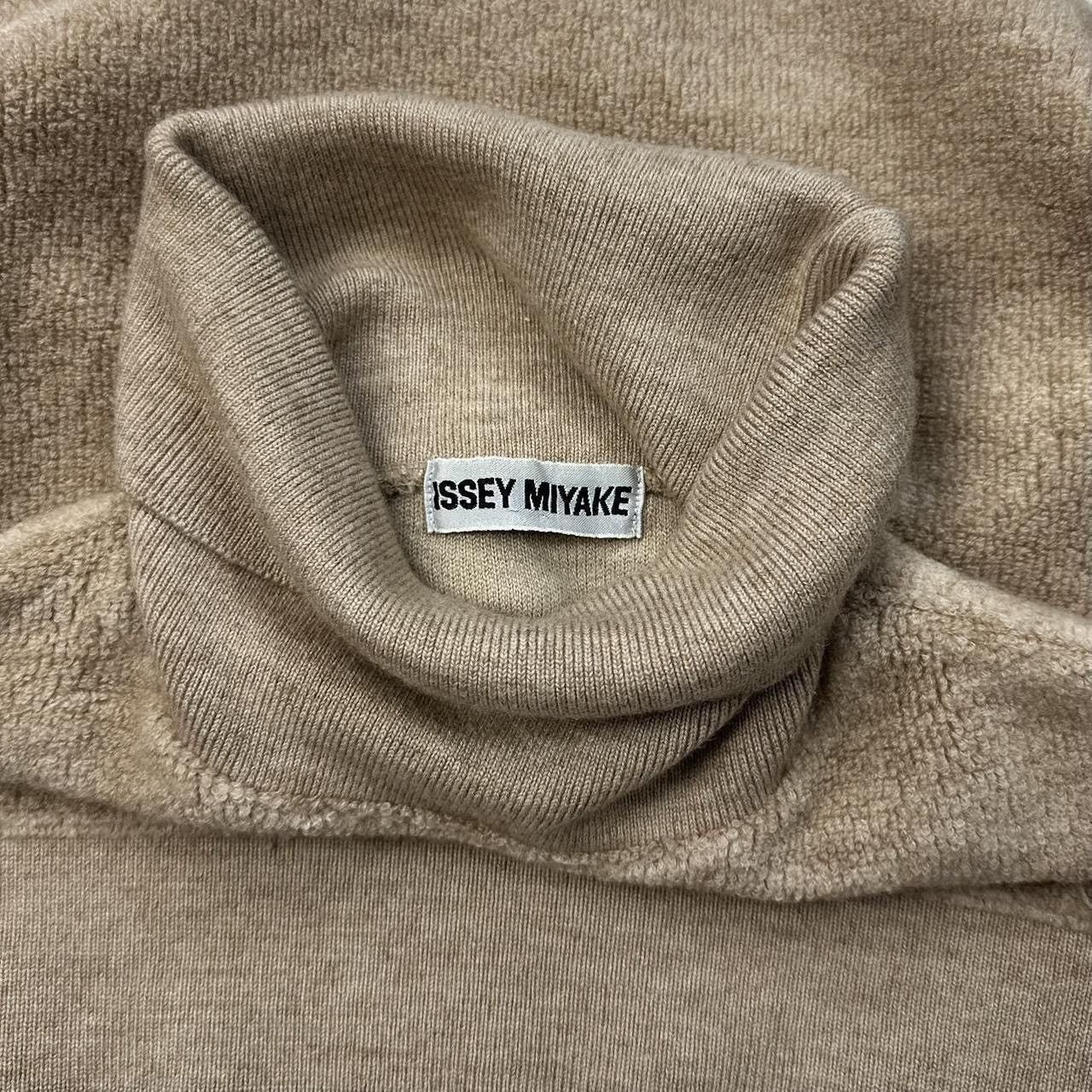 Issey Miyake ISSEY MIYAKE Early 2000s Khaki Turtleneck Sweater Size US XS / EU 42 / 0 - 3 Thumbnail