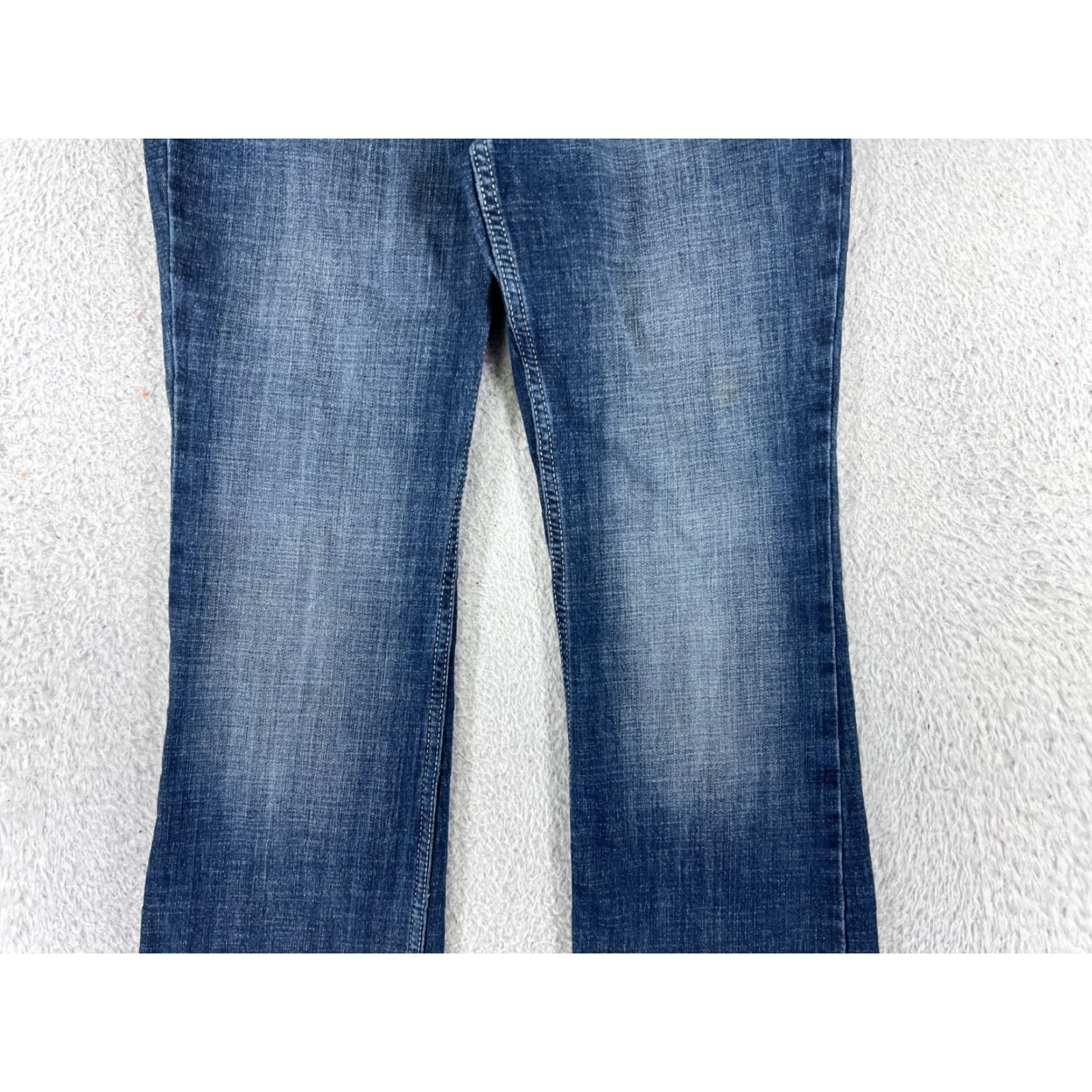 Wrangler Wrangler Jeans Women 3 Denim Bootcut Low Rise Blue Embroidered 5-Pocket Regular Inseam 30 in Slim Stretch Vintage No Size 26" / US 2 / IT 38 - 6 Thumbnail