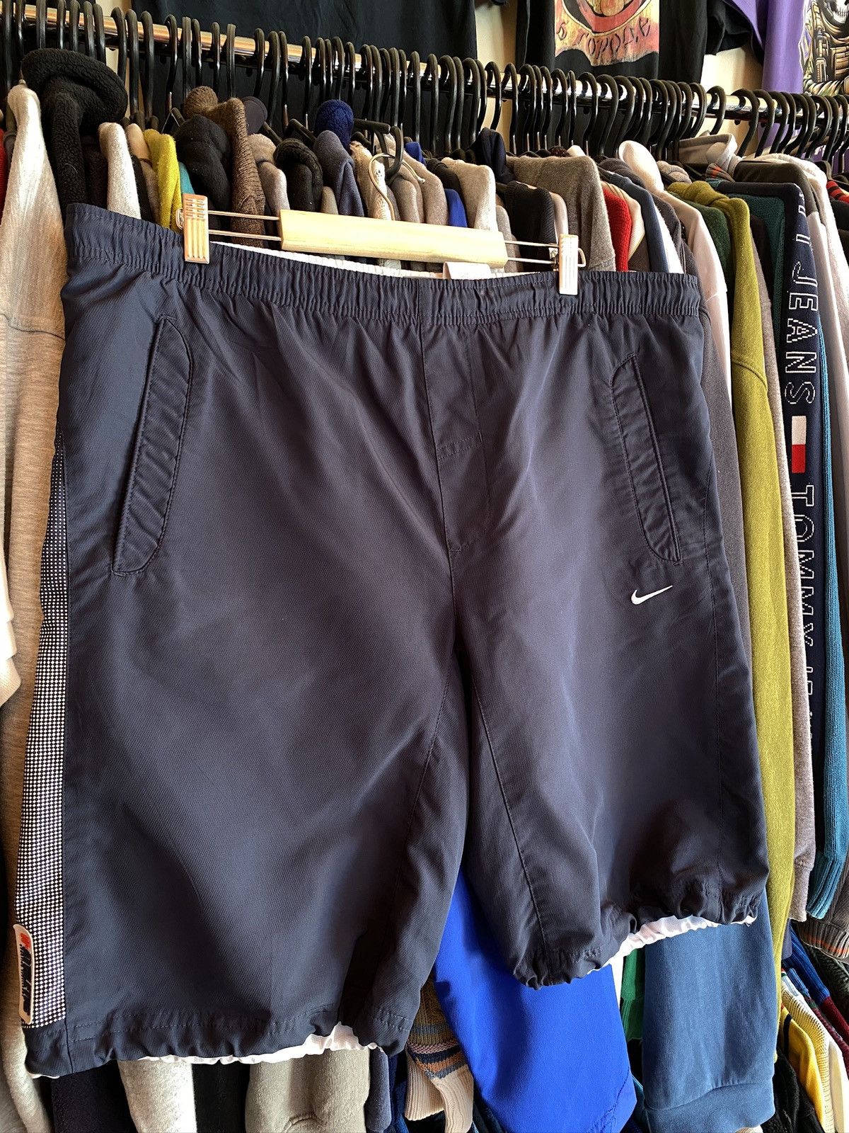 Nike VINTAGE NIKE ATHLETIC SHORTS Y2k Size US 34 / EU 50 - 2 Thumbnail