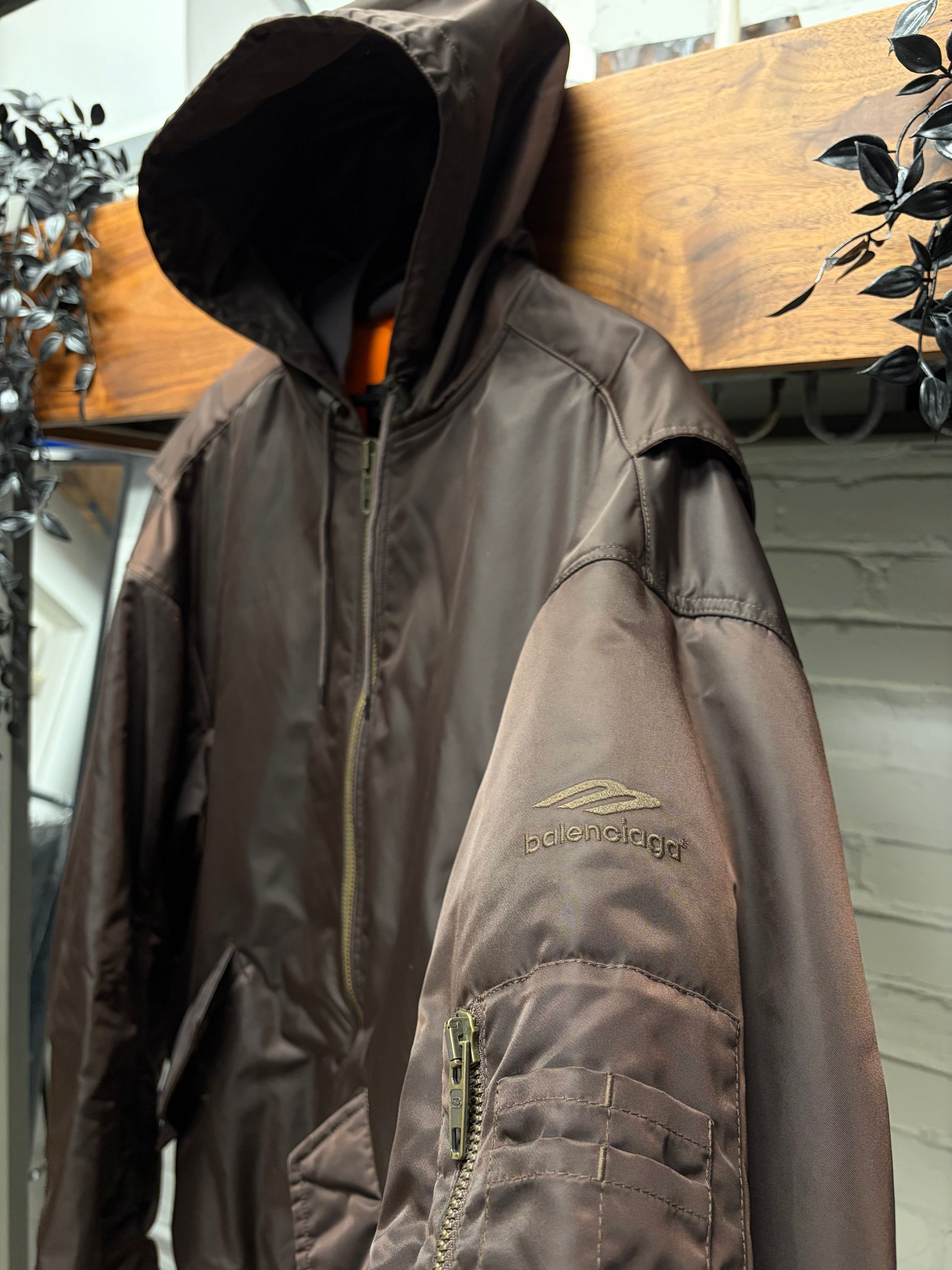 Balenciaga SS2022 Balenciaga ‘3B Sport Icon’ Brown Hooded Bomber Jacket Size US M / EU 48-50 / 2 - 2 Thumbnail