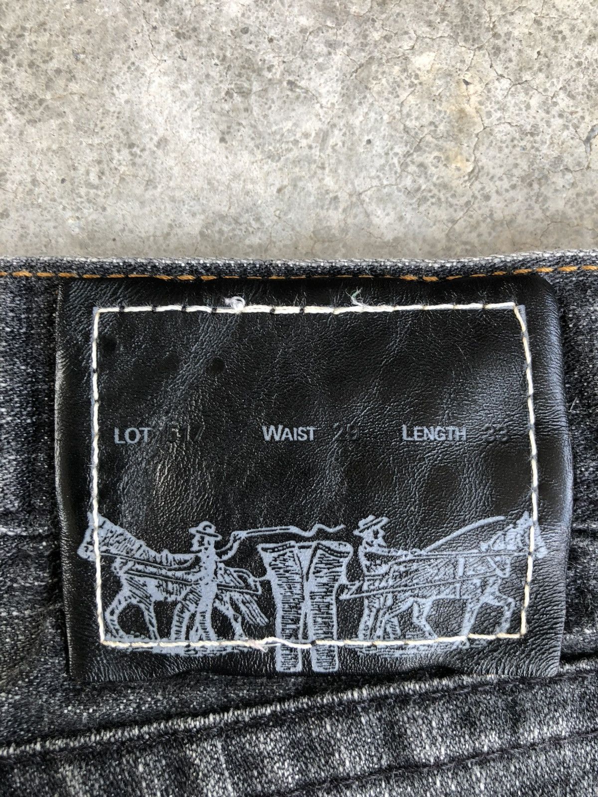 If Six Was Nine Levi’s Flared Jeans Distressed Jeans 517 Size US 29 - 18 Thumbnail