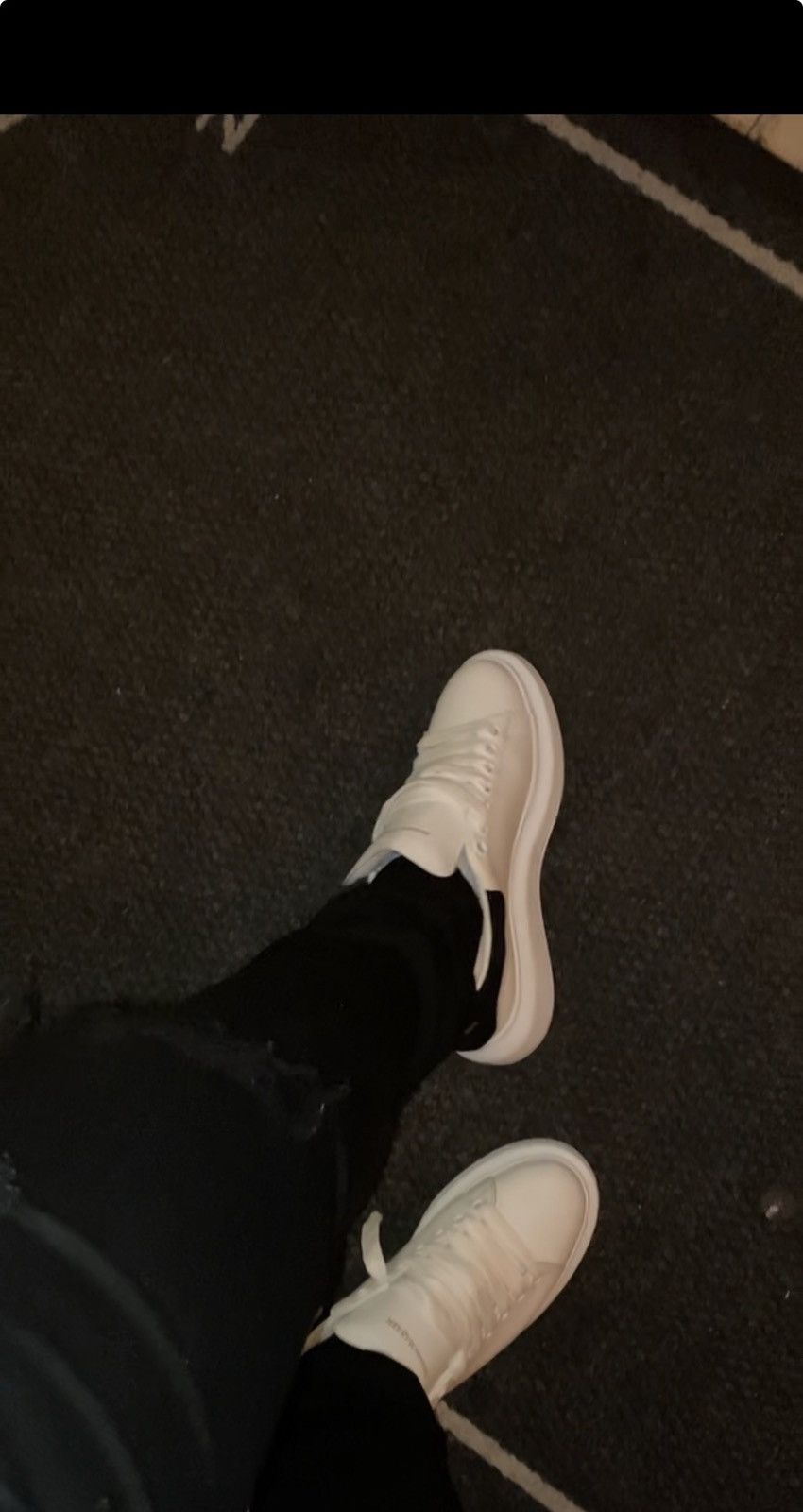 Alexander McQueen Alexander McQueen Oversized Sneaker Size US 6 / EU 39 - 7 Thumbnail