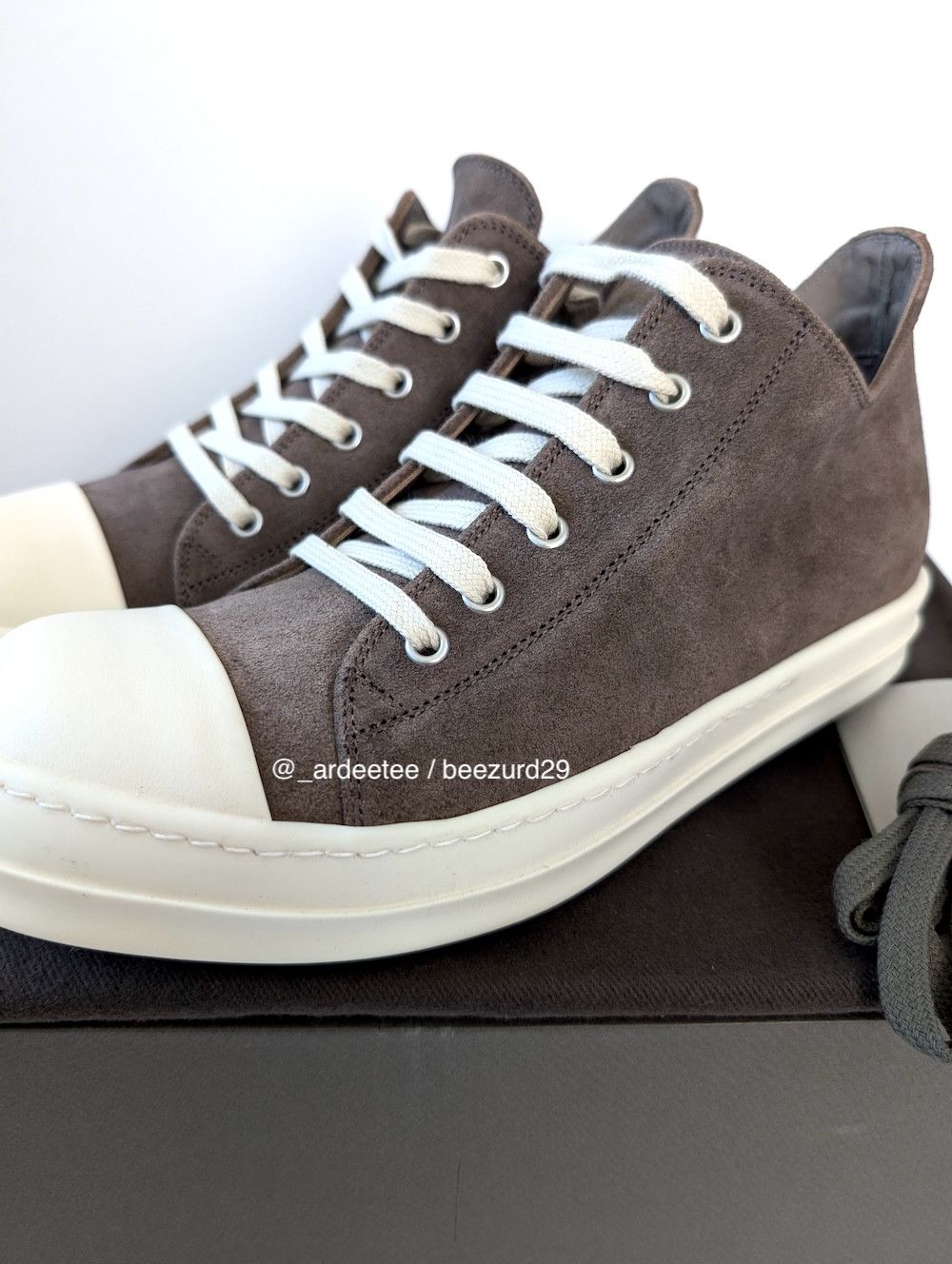 Rick Owens *NEW* MAINLINE DUST SUEDE RAMONES LOW FW22 STROBE Size US 8 / EU 41 - 2 Thumbnail
