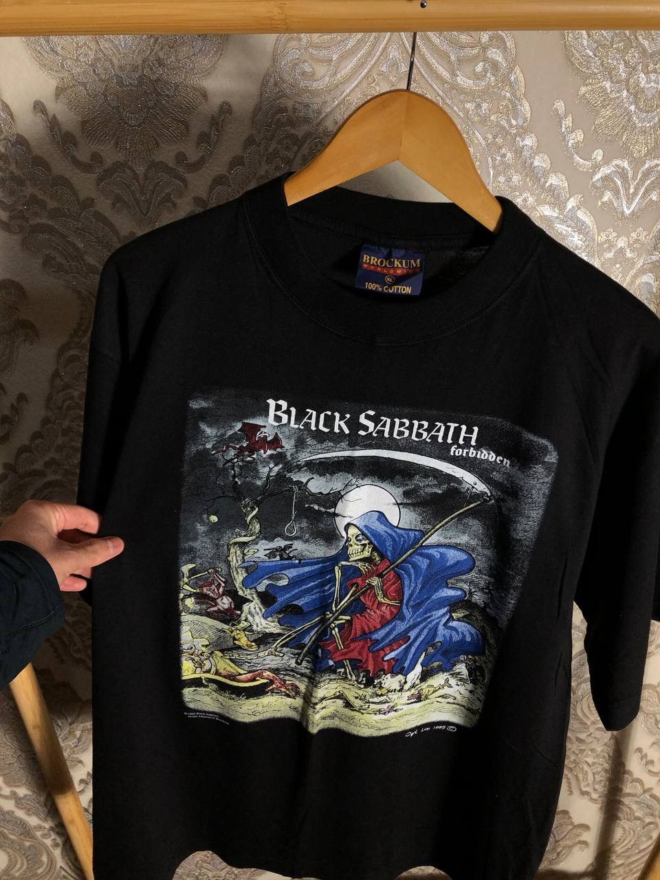 Band Tees VINTAGE BROCKUM BLACK SABBATH WORLD TOUR 1995 ROCK T-SHIRT Size US XL / EU 56 / 4 - 2 Thumbnail