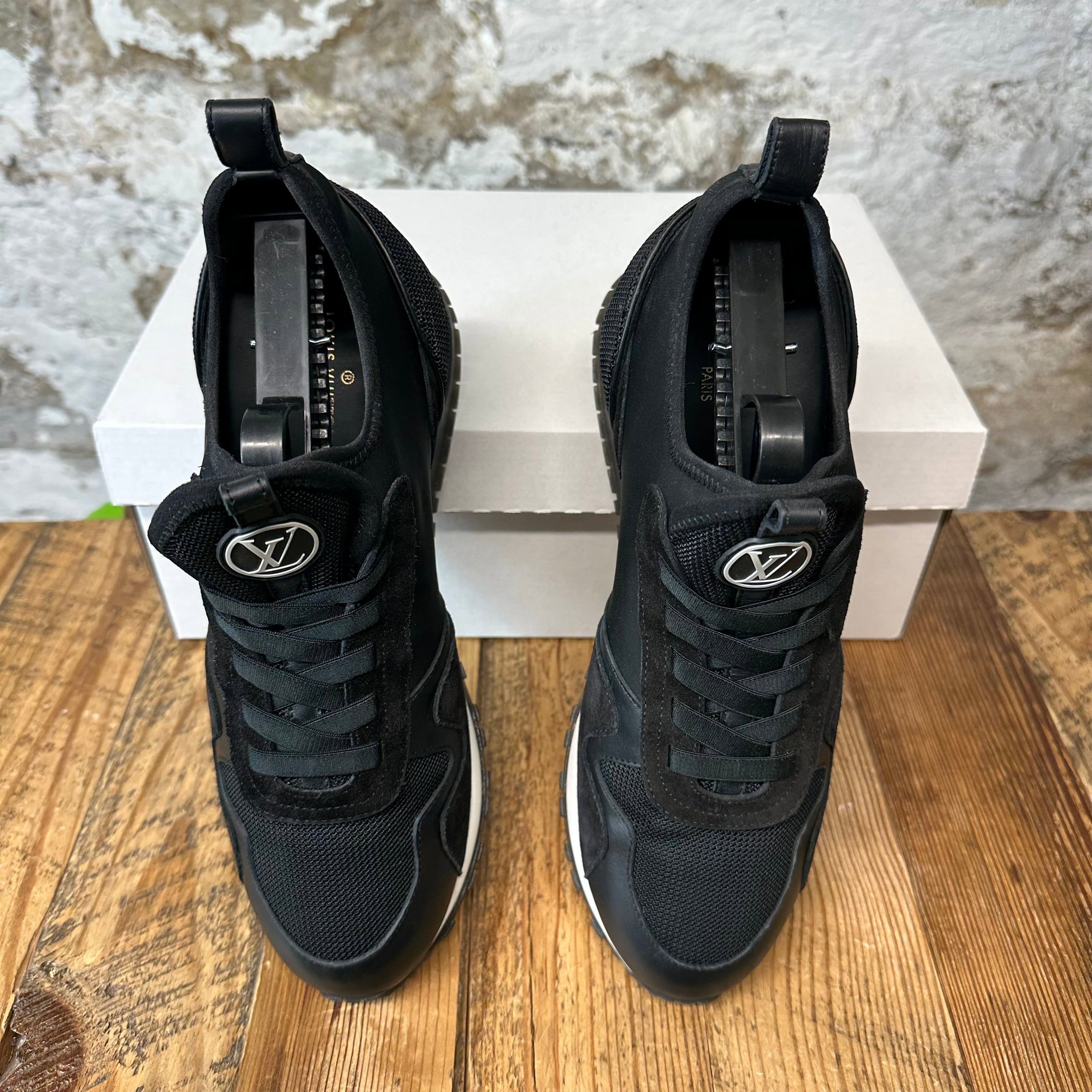 Louis Vuitton Louis Vuitton Black White Runaway Sneaker Sz 6.5 (39) Size US 6.5 / EU 39-40 - 4 Thumbnail