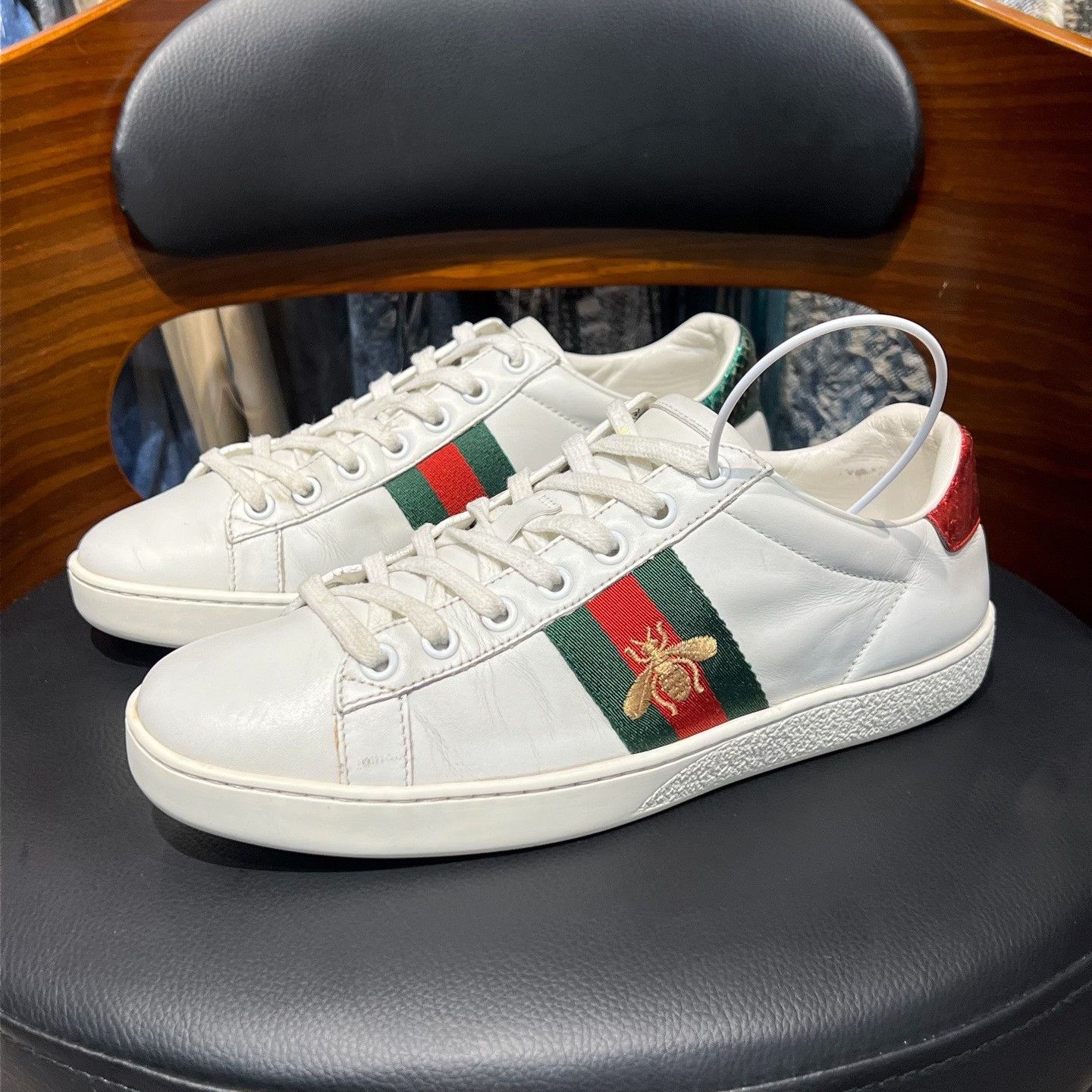 Gucci Gucci White Lowtop Sneakers us_6-5 Women Size US 6.5 / IT 36.5 - 1 Thumbnail