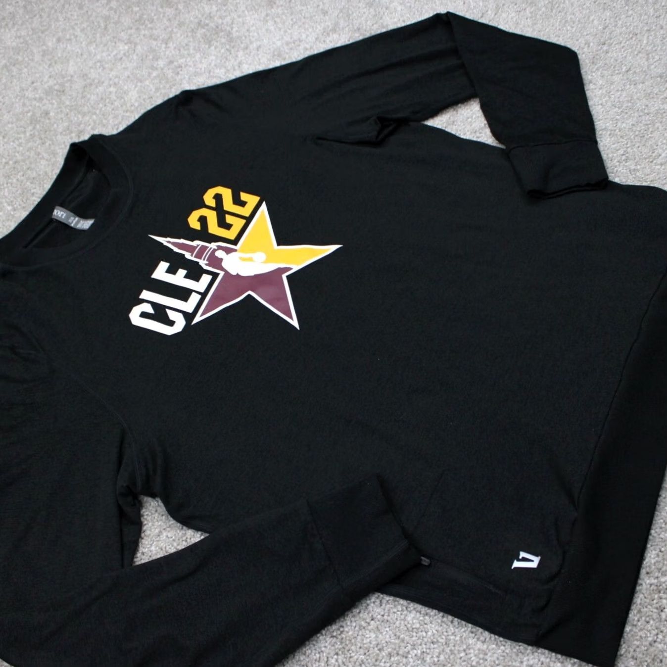 Vuori Vuori Cleveland Sweatshirt Mens Medium Black Ponto Performance NBA Cavs Pullover Size US M / EU 48-50 / 2 - 6 Thumbnail