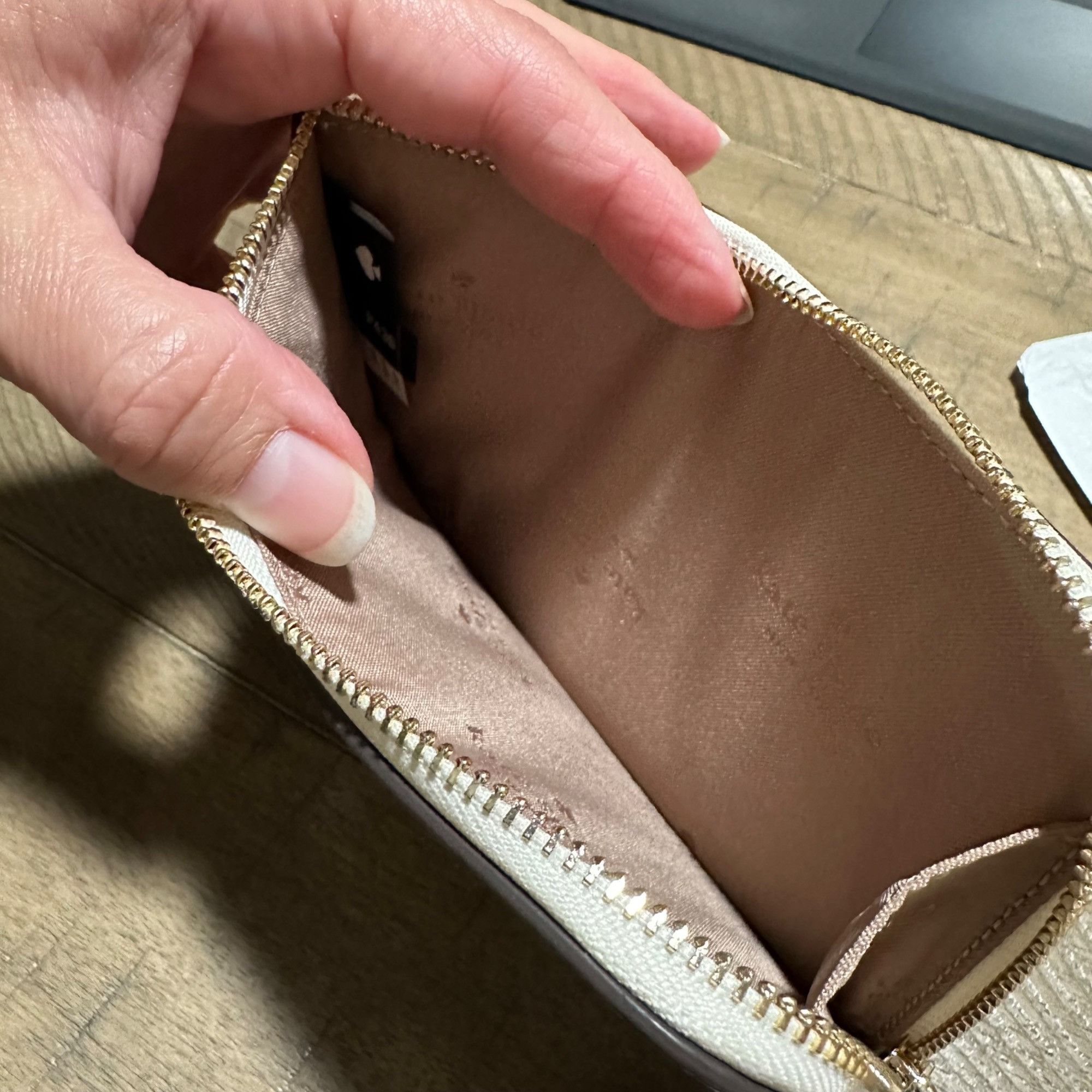 Kate Spade NWT Kate Spade Lucy Small L-Zip wristlet Toasted Hazelnut Size ONE SIZE - 12 Thumbnail