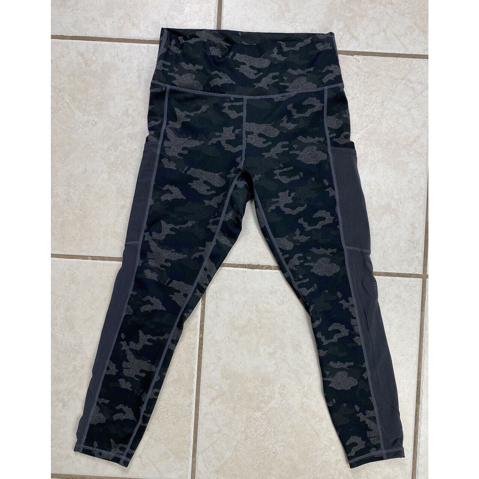 Fabletics Fabletics Mid-Rise Charcoal Camo Powerhold Leggings Pockets Size 24" / US 00 / IT 34 - 2 Thumbnail