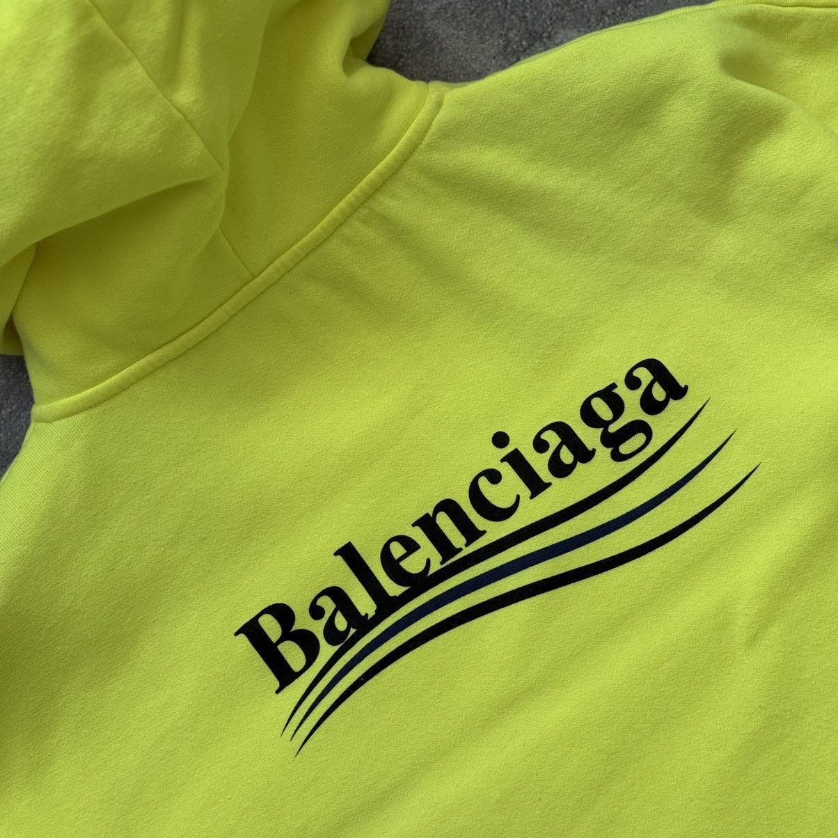 Balenciaga Balenciaga Political Campaign Hoodie Size US S / EU 44-46 / 1 - 14 Thumbnail