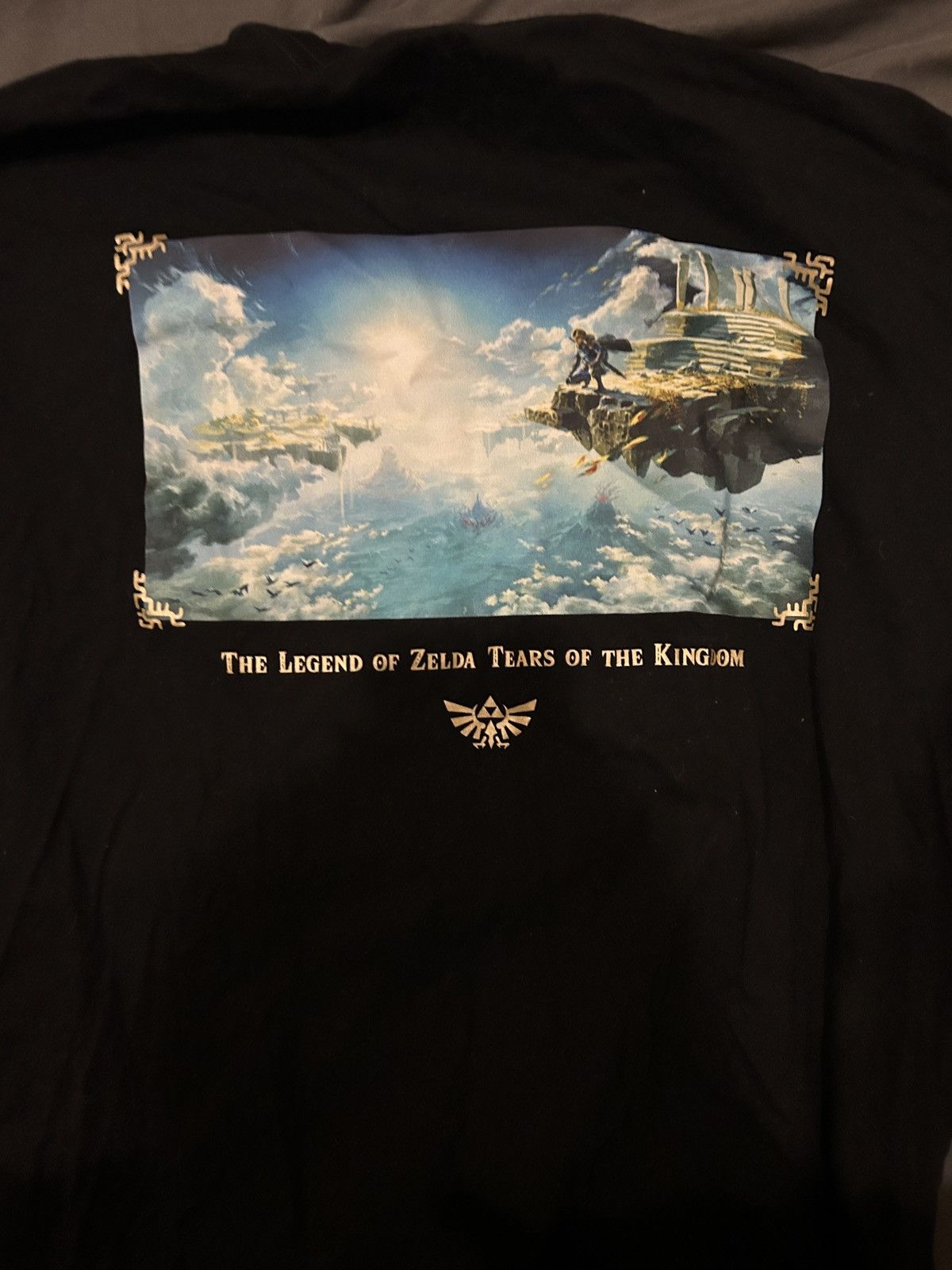 Uniqlo Legend of Zelda , Tears of the Kingdom Uniqlo Shirt Size US L / EU 52-54 / 3 - 3 Thumbnail