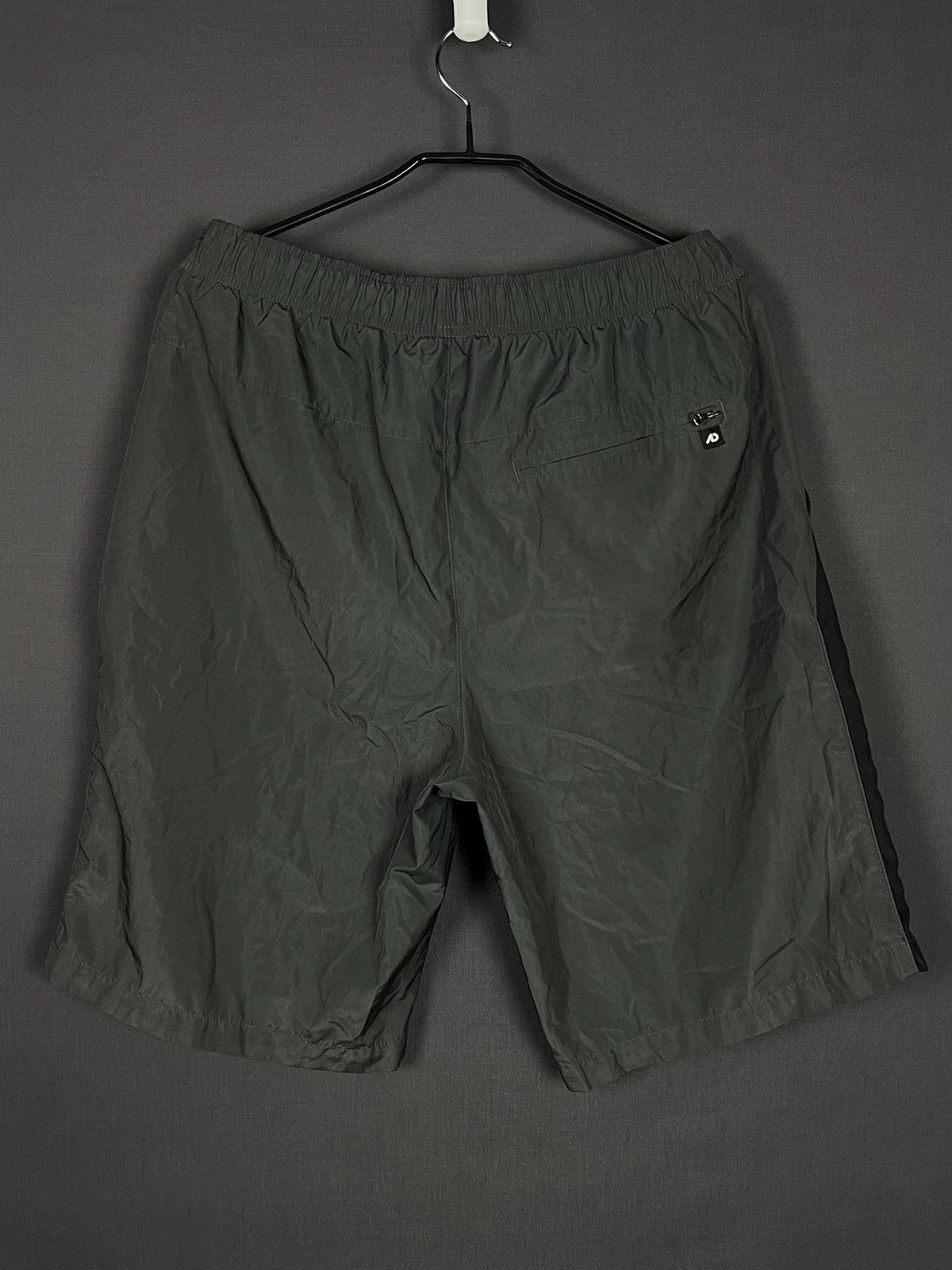 Nike × Vintage Nike grey vintage men’s size L shorts Size US 34 / EU 50 - 4 Thumbnail