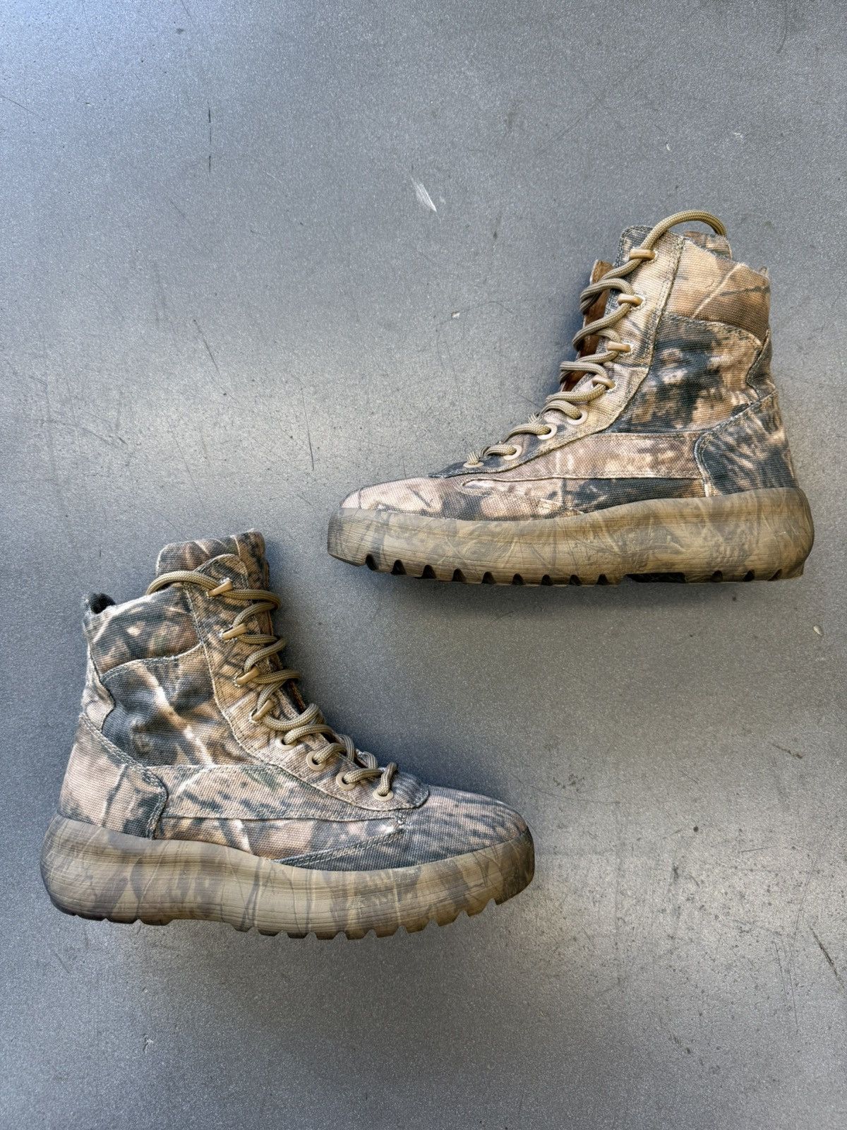 Yeezy 2017 Yeezy Canvas Boot Season 5 Camo Size US 7 / EU 40 - 1 Thumbnail