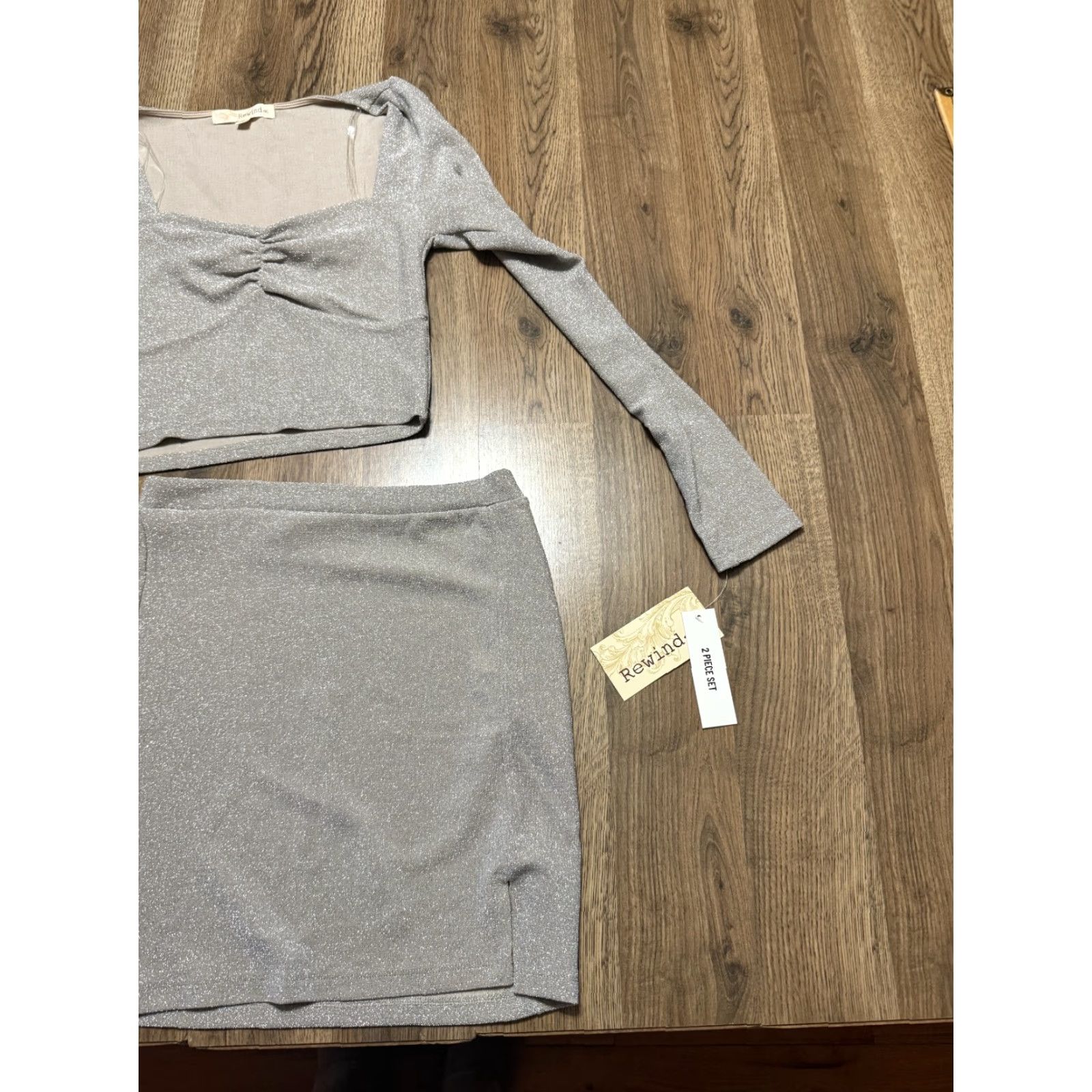 Vintage NWT Rewind Outfit Womens Small Silver Sparkly Long Sleeve Crop Top Skirt Short Set Size S / US 4 / IT 40 - 2 Thumbnail