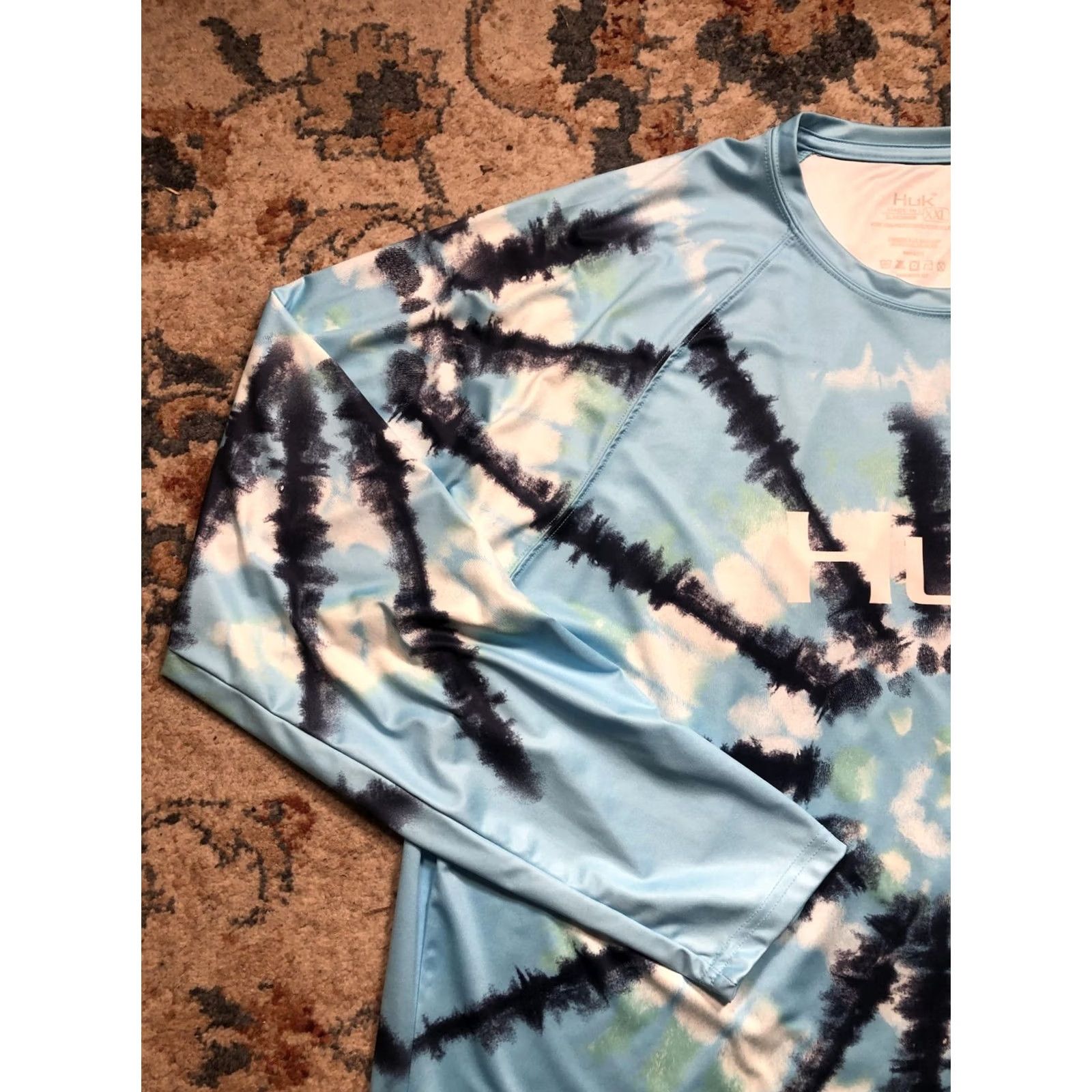 Vintage Huk Shirt Mens 2XL Blue Tie-Dye Long Sleeve Performance Fishing 100% Polyester Raglan Crew Neck Size US XXL / EU 58 / 5 - 3 Thumbnail