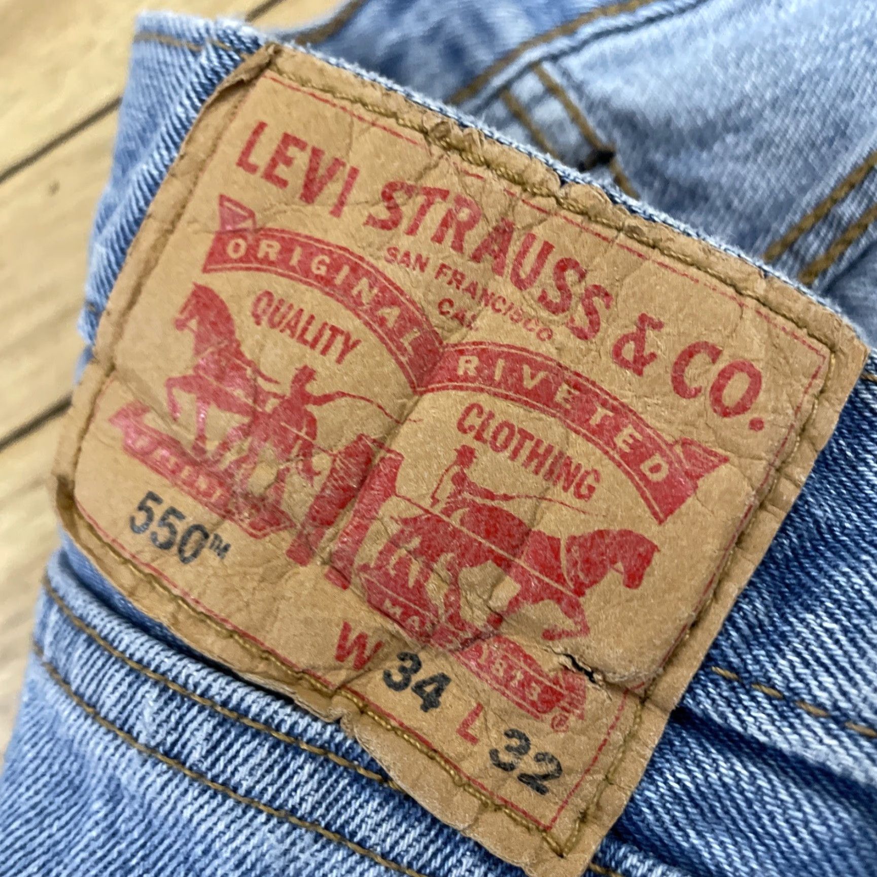 Levi's VINTAGE Levi's 550 Jeans Men 34x32 Hip Hop Streetwear Blue Denim Fringe 27in 5-Pocket Mens Jeans Regular Straight Size US 34 / EU 50 - 5 Thumbnail