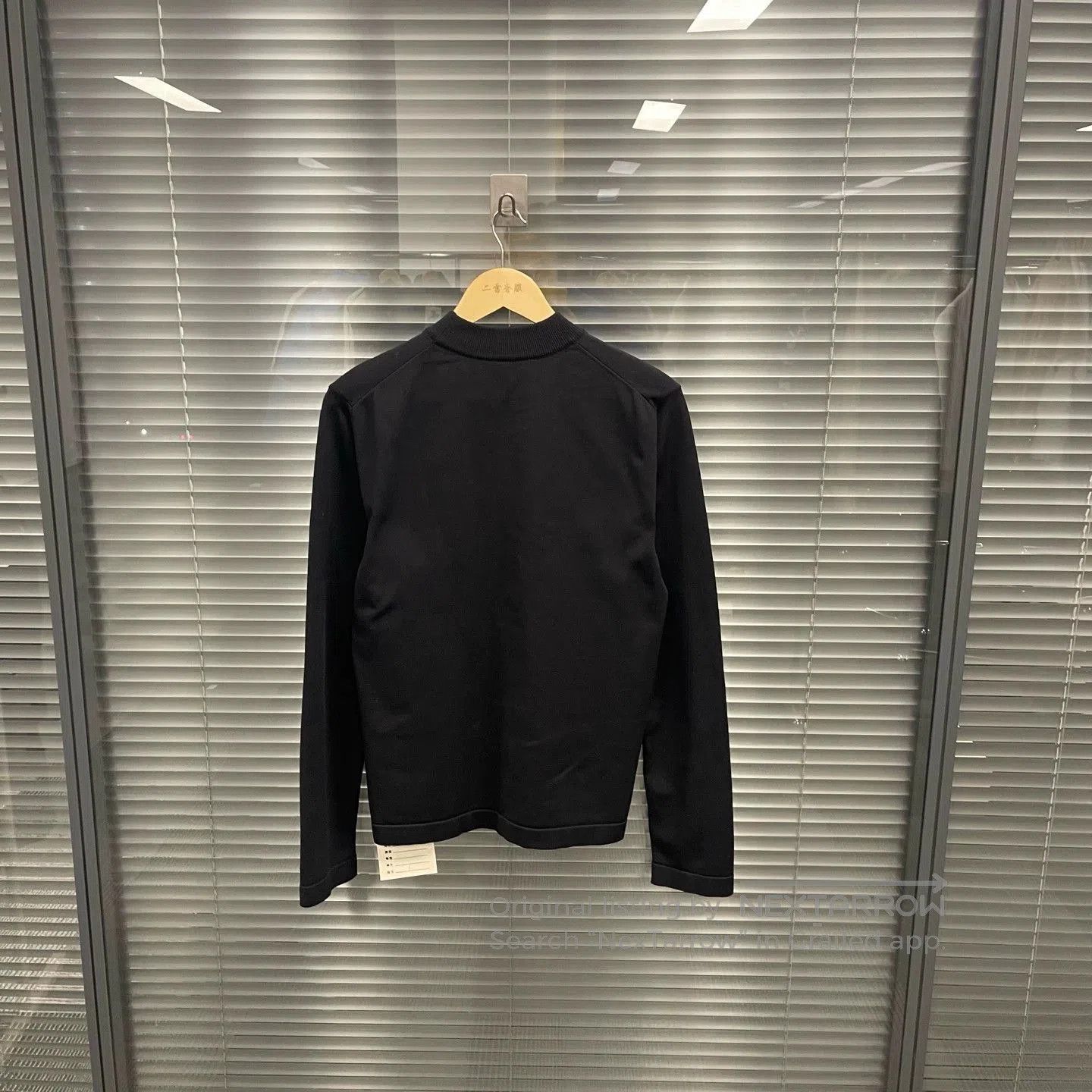 Louis Vuitton Black Long Sleeve Graphic Print Top. Size US S / EU 44-46 / 1 - 2 Thumbnail