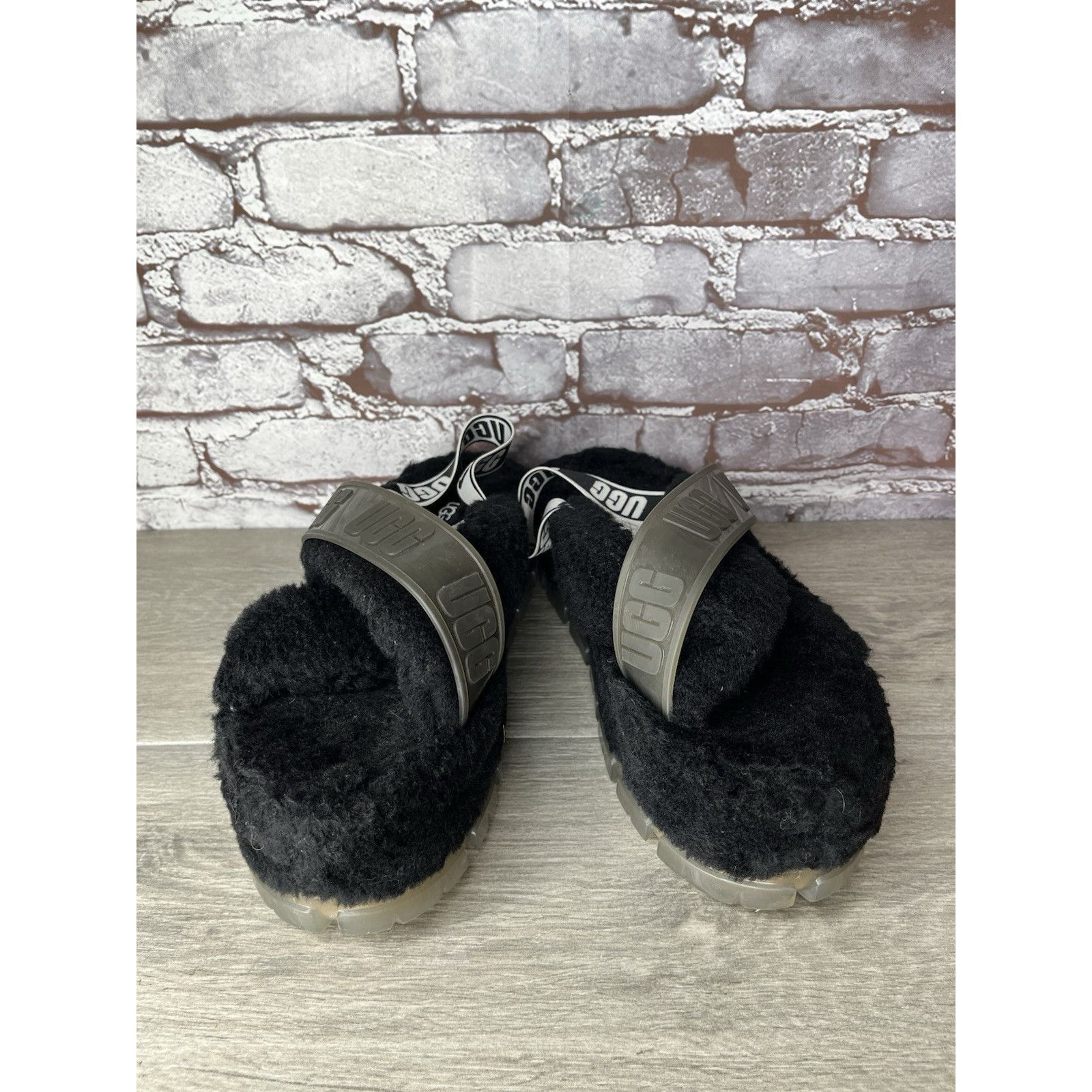 Ugg UGG Fuzzita Black Fur Slingback Slipper Platform Sandals Wom Size US 10 / IT 40 - 14 Thumbnail