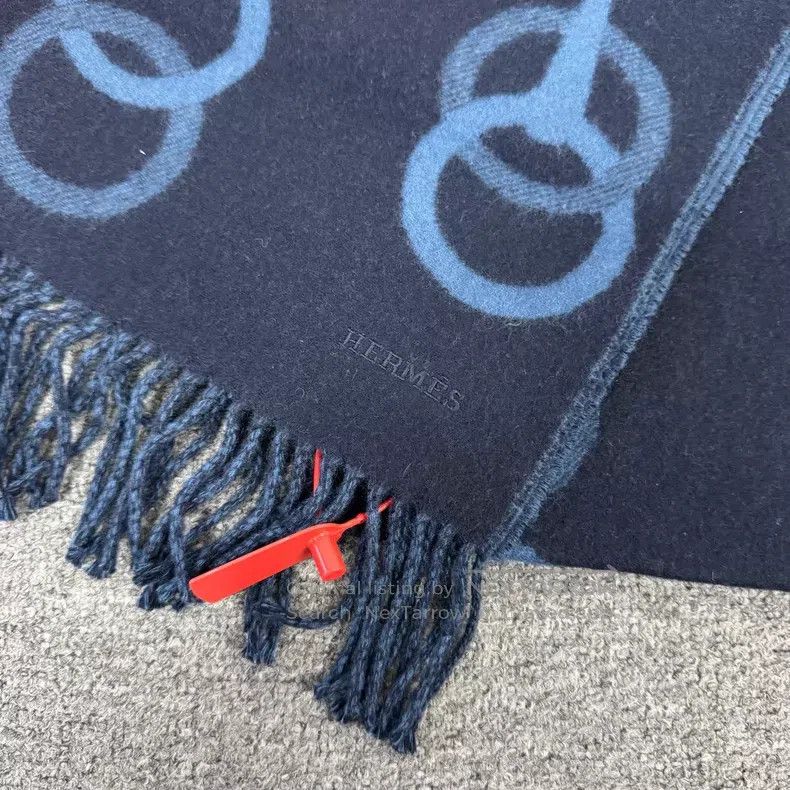 Hermes Hermes Navy Blue Horse-bit Pattern Cashmere Scarf Size ONE SIZE - 4 Thumbnail