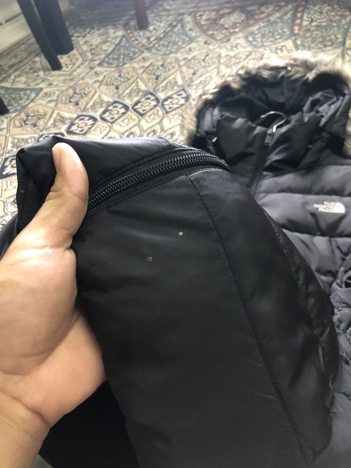 The North Face The North Face Gotham 550 Puffer Jacket With Fur Hoodie Size M / US 6-8 / IT 42-44 - 13 Thumbnail