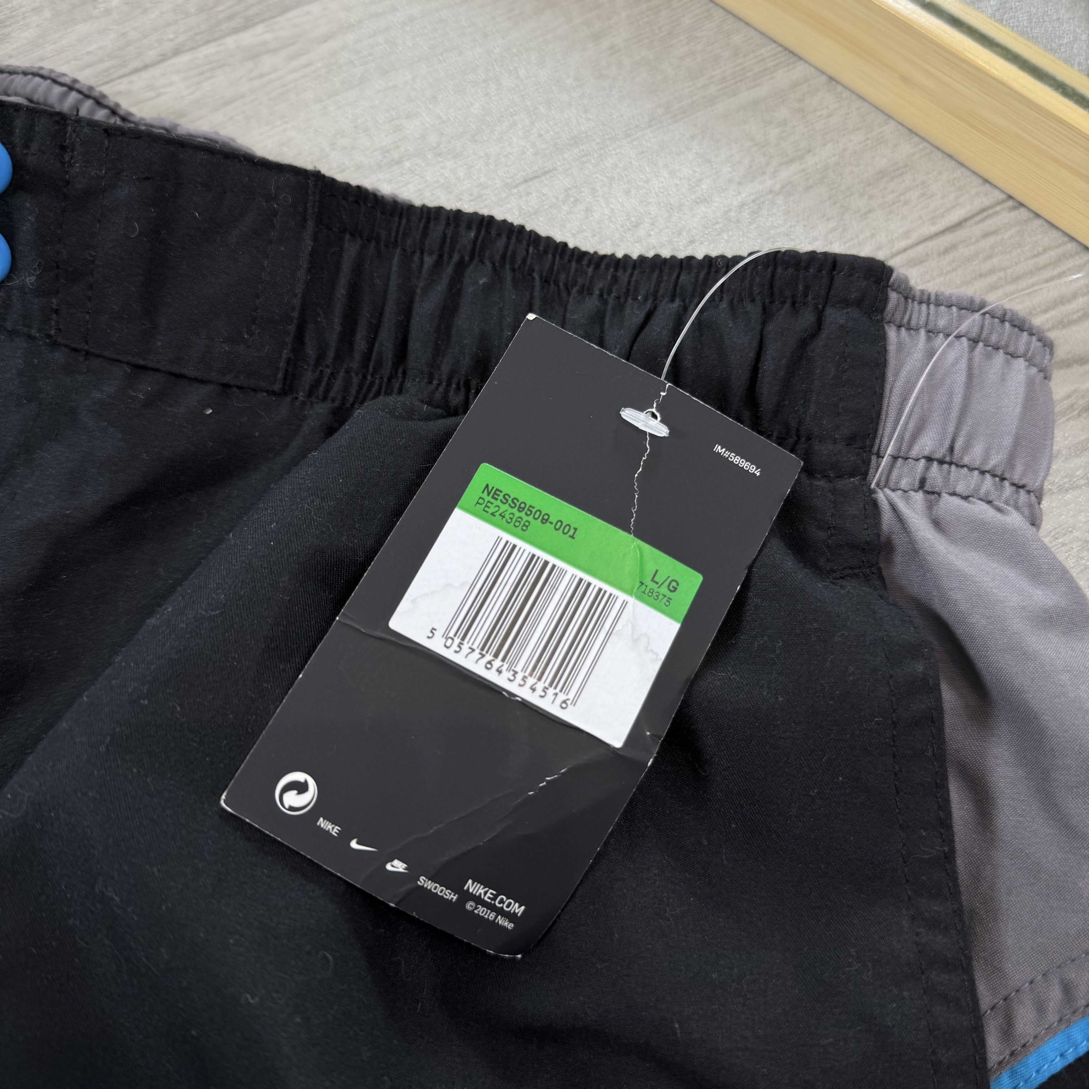 Nike Nike Beach Swim Black Shorts Size US 34 / EU 50 - 9 Thumbnail