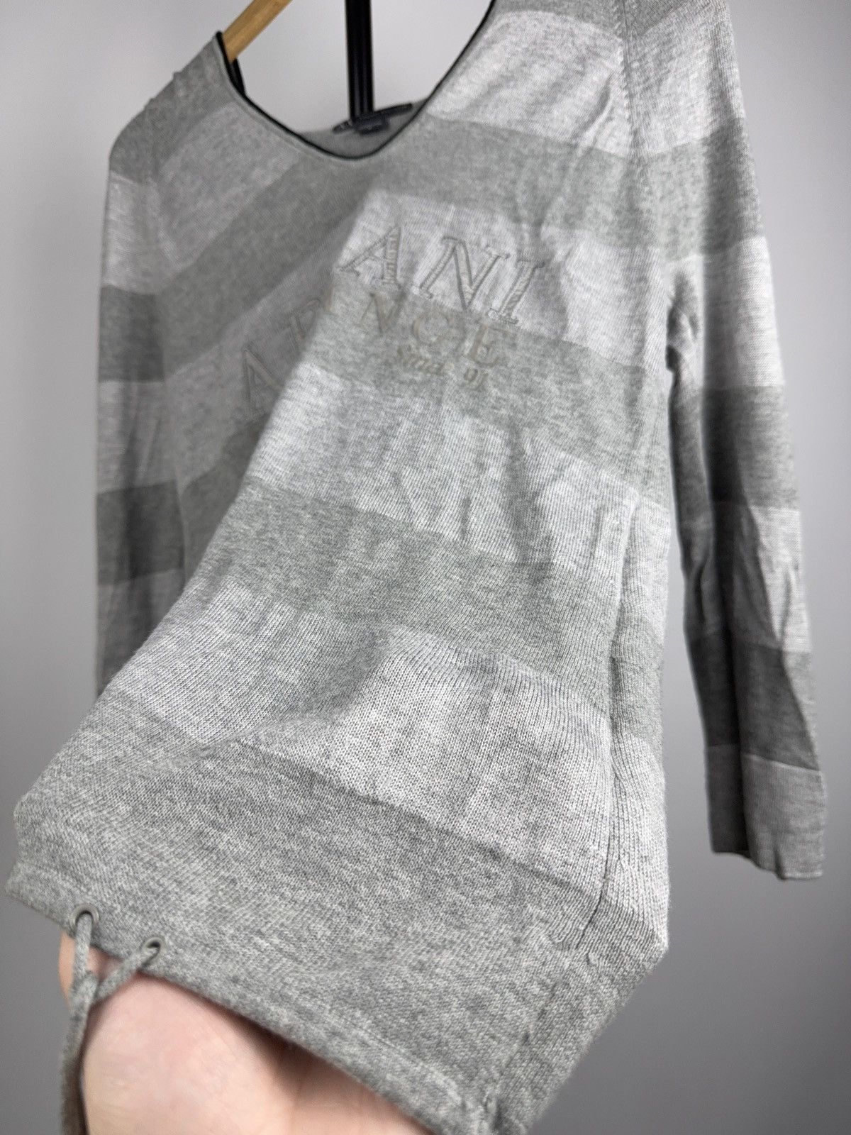 Armani Exchange Luxury Armani Exchange AX V Neck Knit Grey Logo Sweater M Size M / US 6-8 / IT 42-44 - 14 Thumbnail
