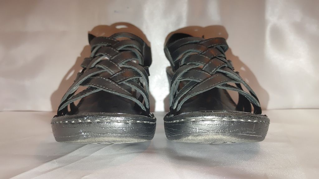 Born Born Leather Strappy Sandals Size 8 Size US 8 / IT 38 - 4 Thumbnail