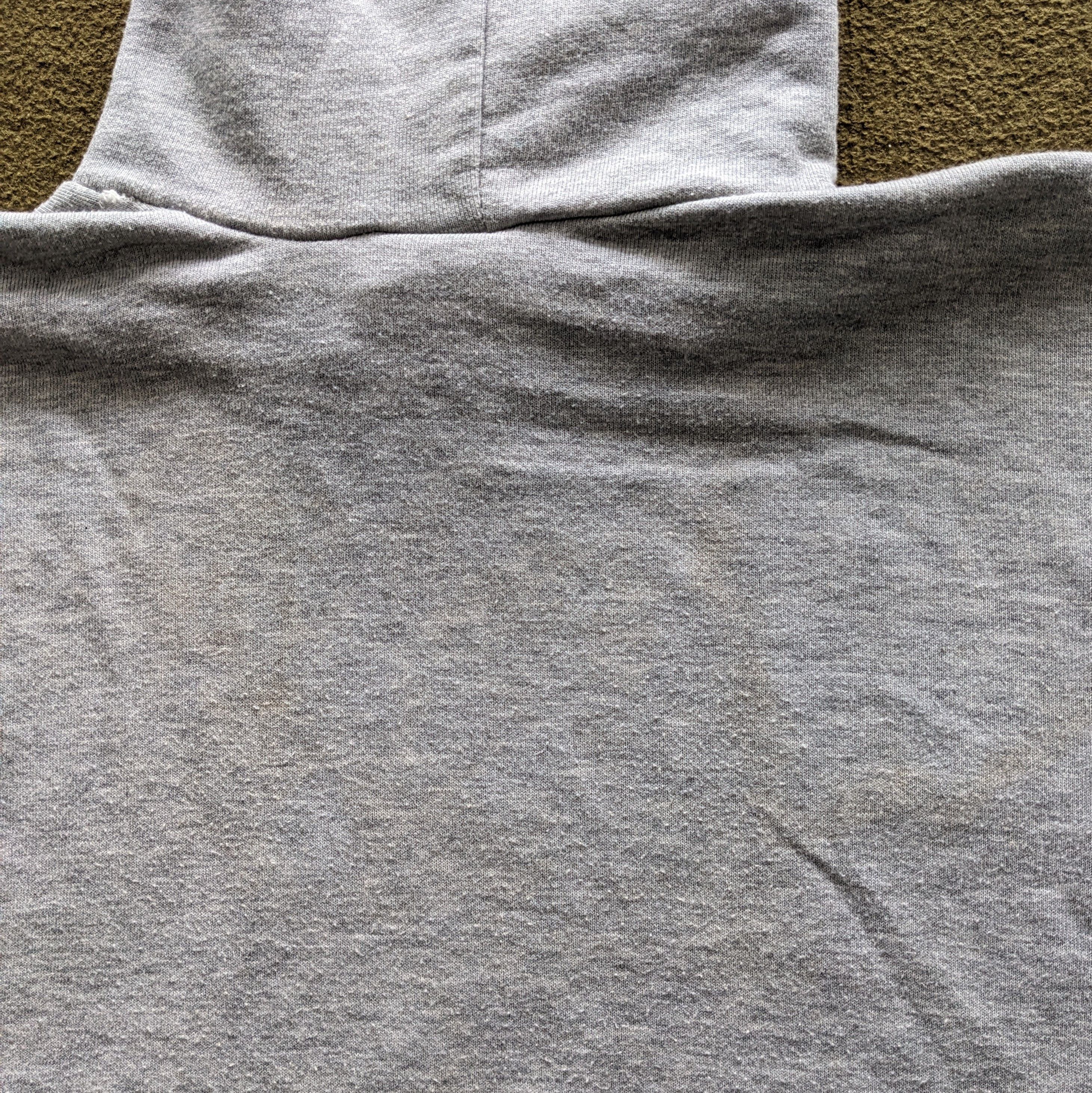 Vintage Vintage Tommy Hilfiger Designer Brand Sweatshirt Hoodies Size US L / EU 52-54 / 3 - 5 Thumbnail