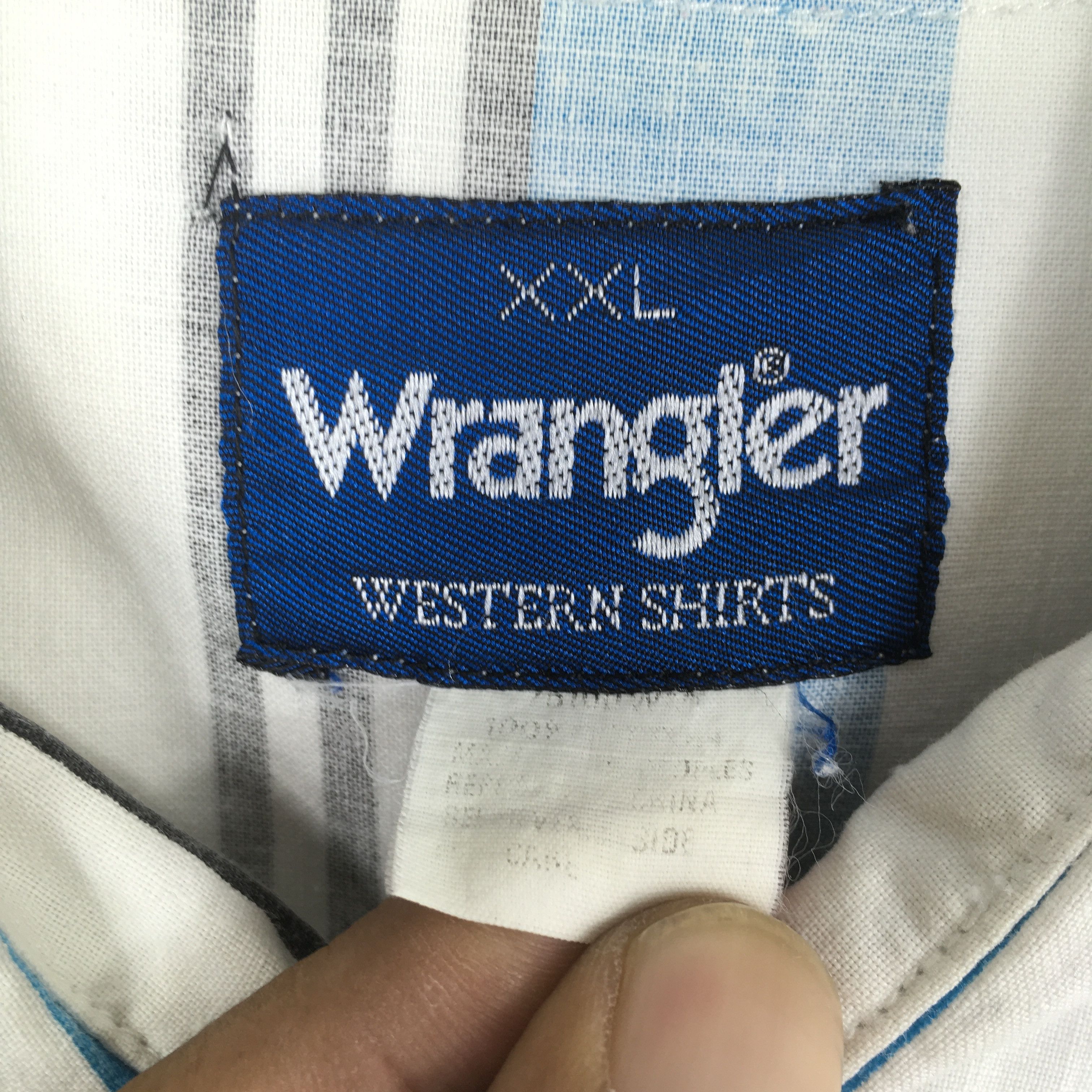 Wrangler Vintage 1990s Wrangler Aztec Navajo Western Shirt Size US L / EU 52-54 / 3 - 4 Thumbnail