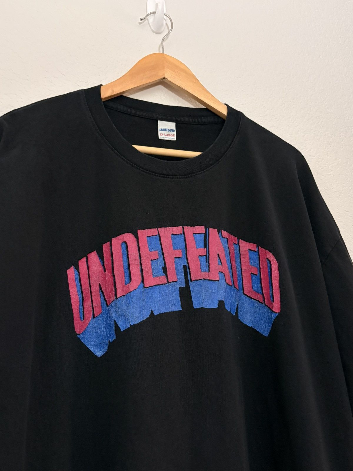Undefeated 00’s Undefeated Vintage Arc Logo Tee Shirt Size US XXL / EU 58 / 5 - 2 Thumbnail
