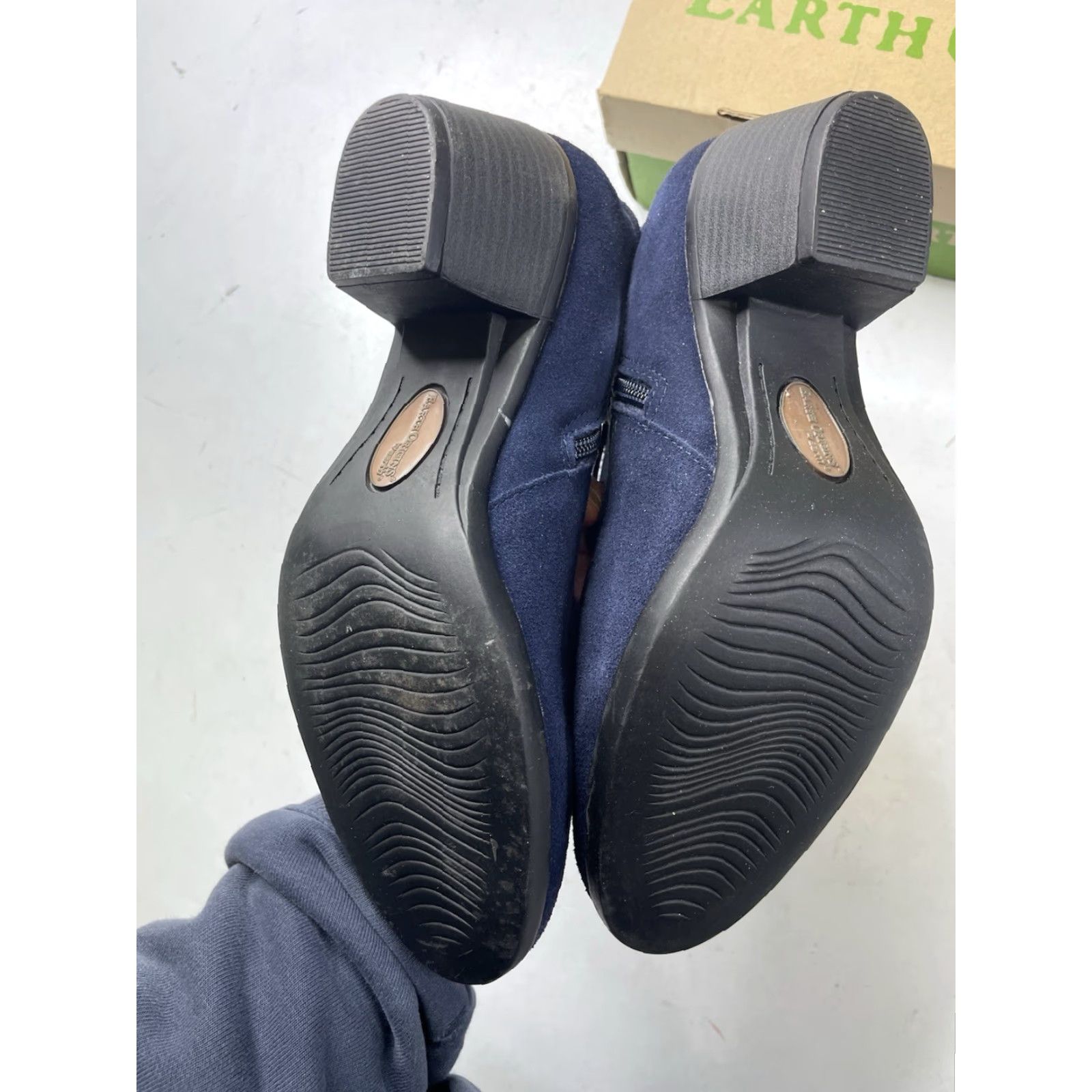 Vintage Earth Origins Tori Women's Bootie Navy Blue Suede Ankle Water Resistant 10W Wide Size US 10 / IT 40 - 5 Thumbnail