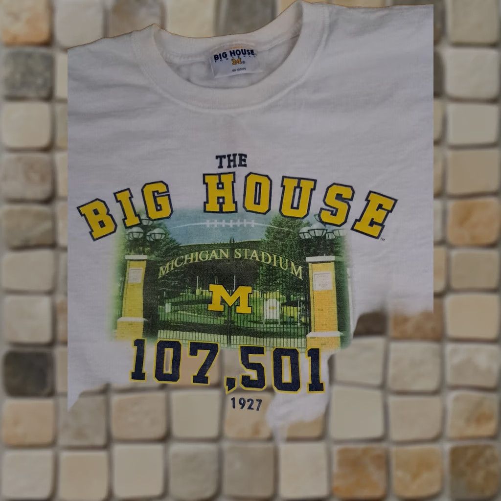 X-LARGE Michigan Wolverines Football The Big House 107.501 X-Large White Shirt Size US XL / EU 56 / 4 - 1 Thumbnail