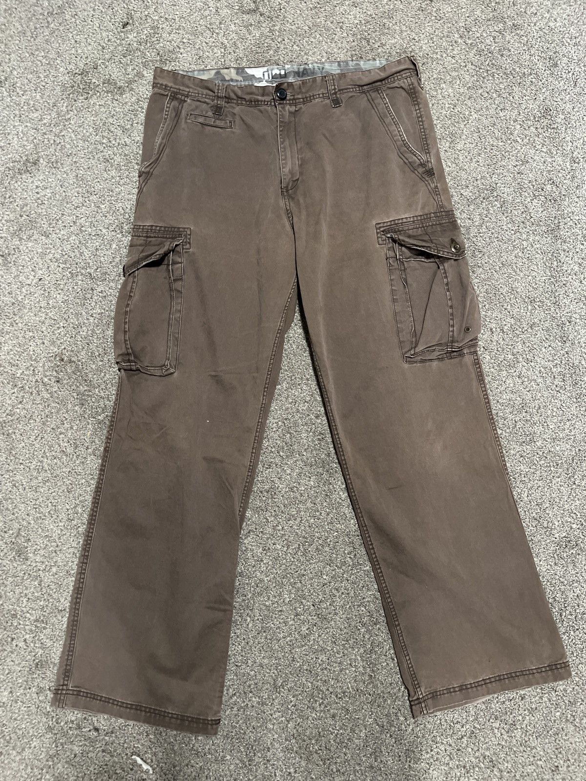 Old Navy × Vintage Y2K Style Old Navy Baggy Cargo Pants Size 38 x 34 Size US 38 / EU 54 - 1 Thumbnail