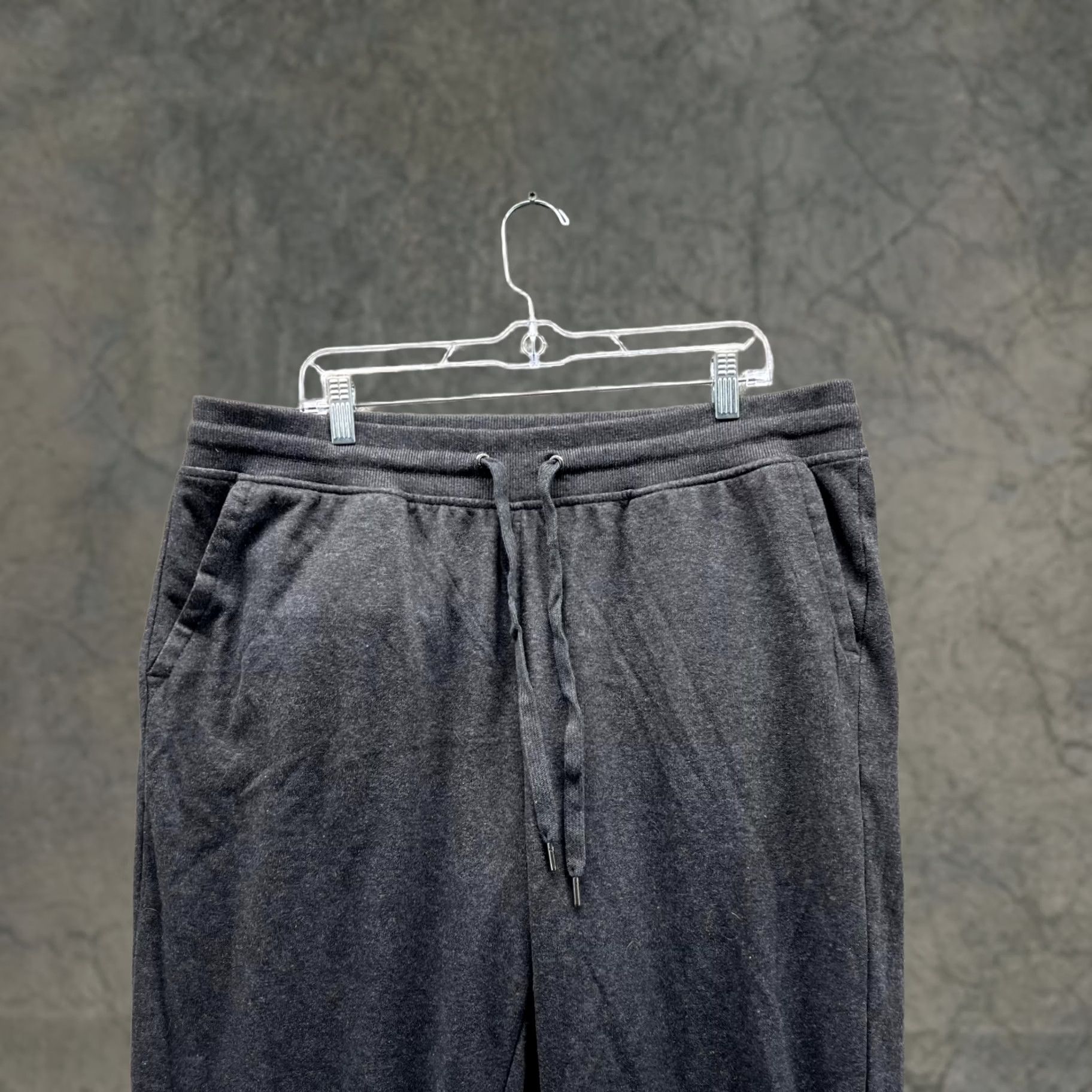 Orvis Orvis Jogger Pants Men XL Grey Cotton Fleece Sweatpants Casual Everyday Straight Leg Pockets Size US 36 / EU 52 - 1 Thumbnail