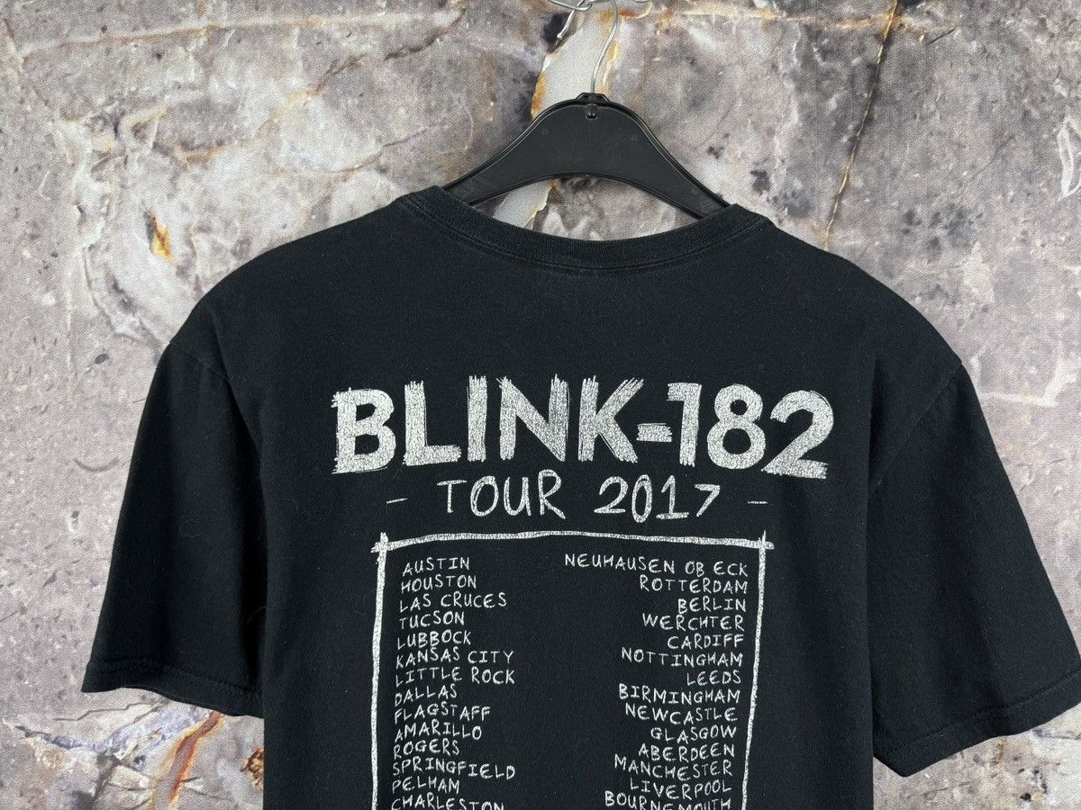 AC/DC × Iron Maiden × Metallica Men’s Blink-182 T-Shirt Tour 2017 Band Size Large Size US L / EU 52-54 / 3 - 10 Thumbnail