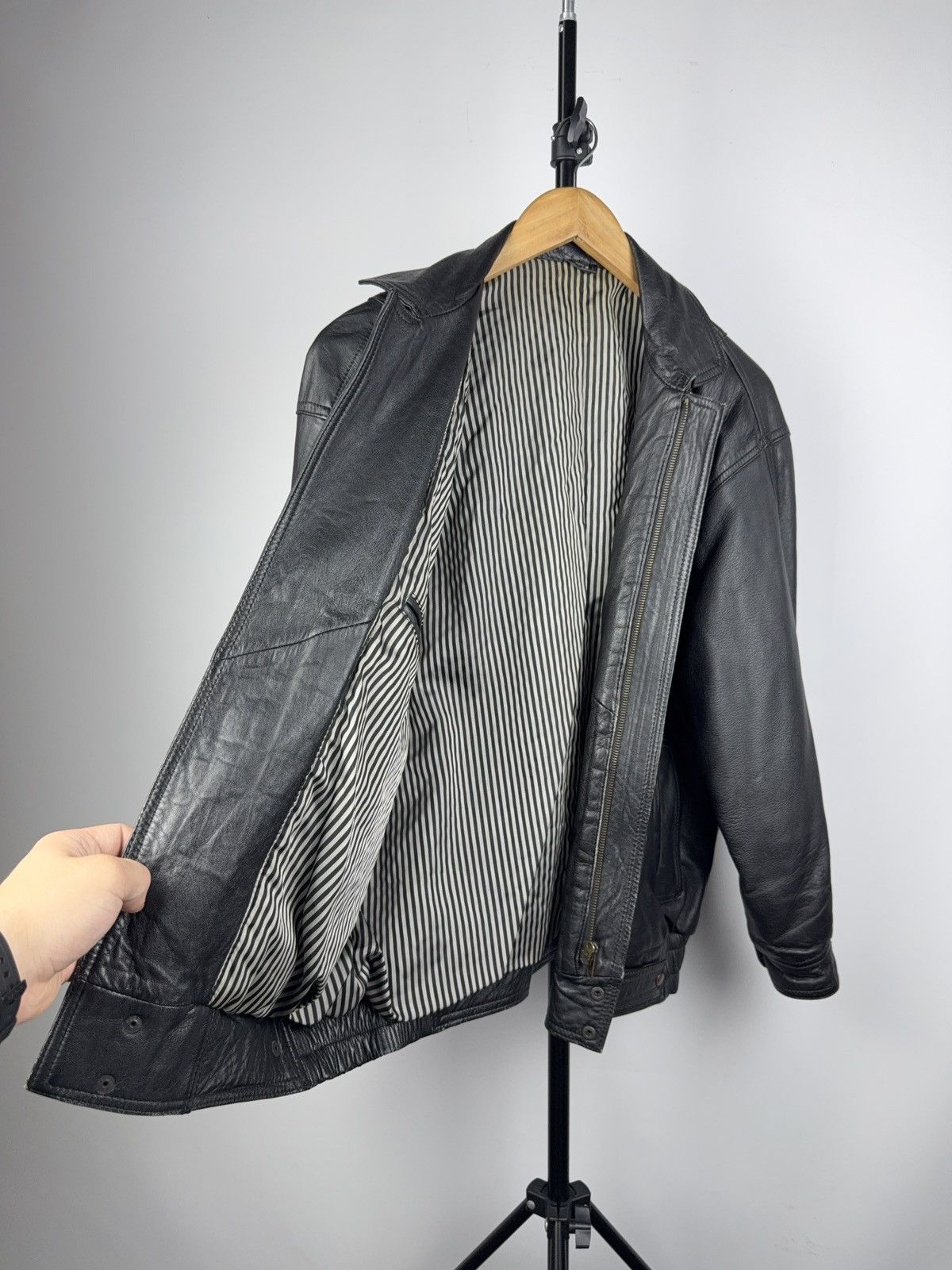 Vintage Vintage 90s Avant Garde Leather Biker MOTO Y2K Jacket Size US S / EU 44-46 / 1 - 9 Thumbnail