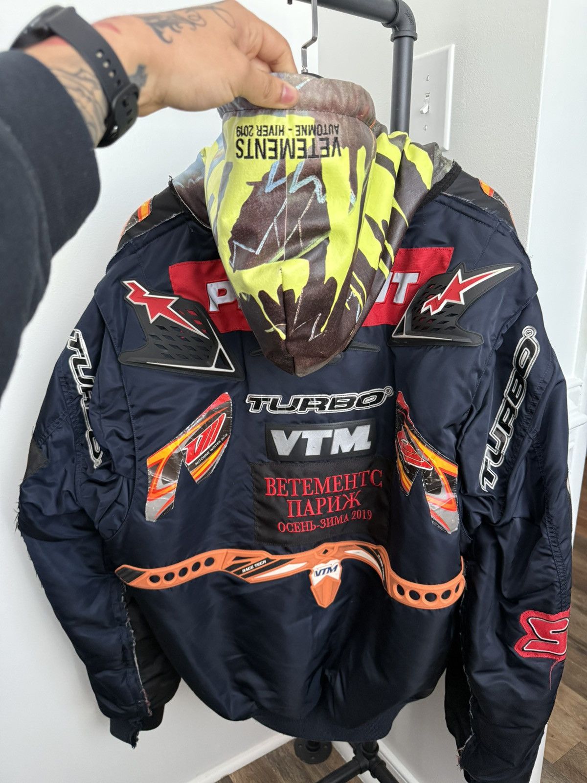 Vetements RARE Vetements Alpha Industries Bomber Size US S / EU 44-46 / 1 - 2 Thumbnail
