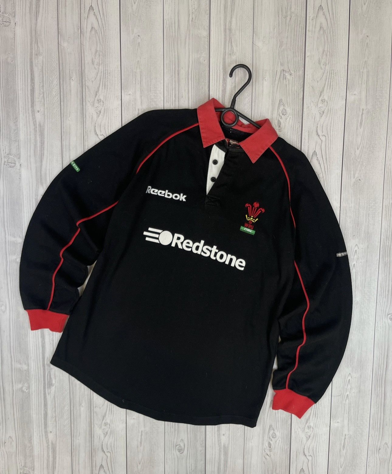 Reebok Vintage reebok Wales rugby jersey size M black logo Size US M / EU 48-50 / 2 - 1 Thumbnail