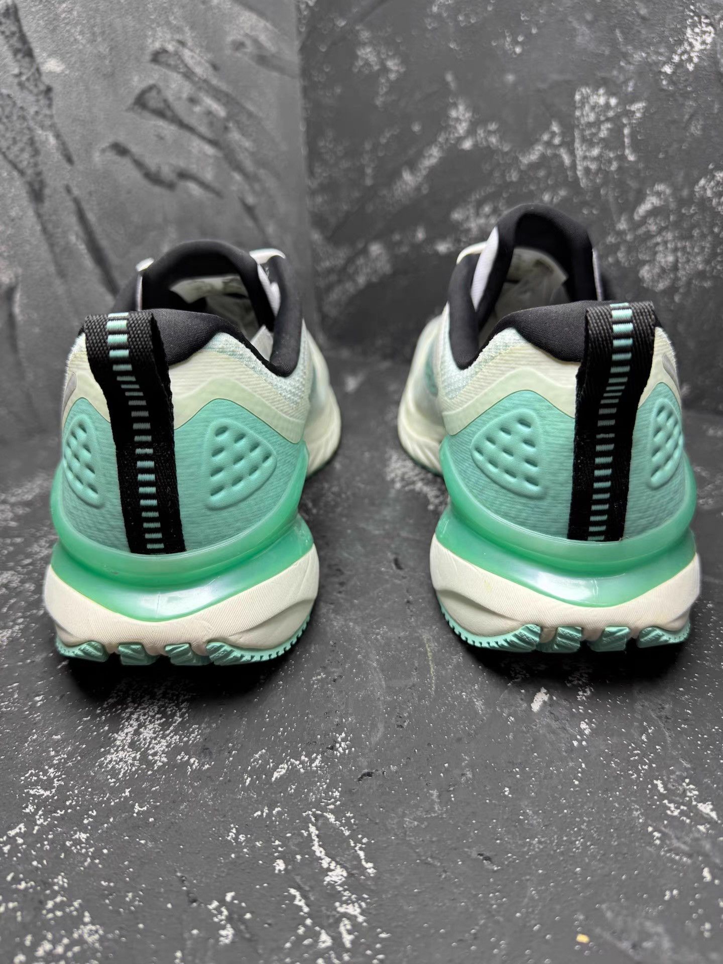 Saucony Saucony White & Blue High-Performance Running Shoes Q10 Size US 10.5 / EU 43-44 - 6 Thumbnail