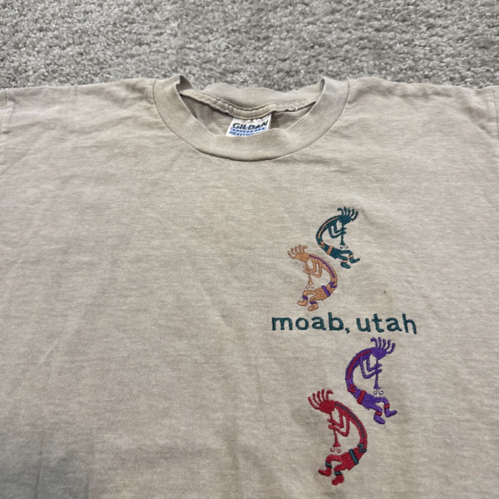 Gildan VINTAGE 90s Moab Utah Embroidered Kokopelli Art Beige T-Shirt M Gildan Men Regular Size Medium T-Shirt Beige 90s Kokopelli Embroidered Men Size US M / EU 48-50 / 2 - 3 Thumbnail
