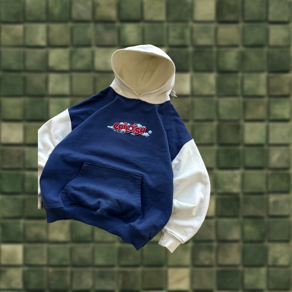 Vintage VINTAGE Childish Hoodie Men S Blue Logo Theme Park 90s Hip Hop Streetwear Size US S / EU 44-46 / 1 - 1 Thumbnail