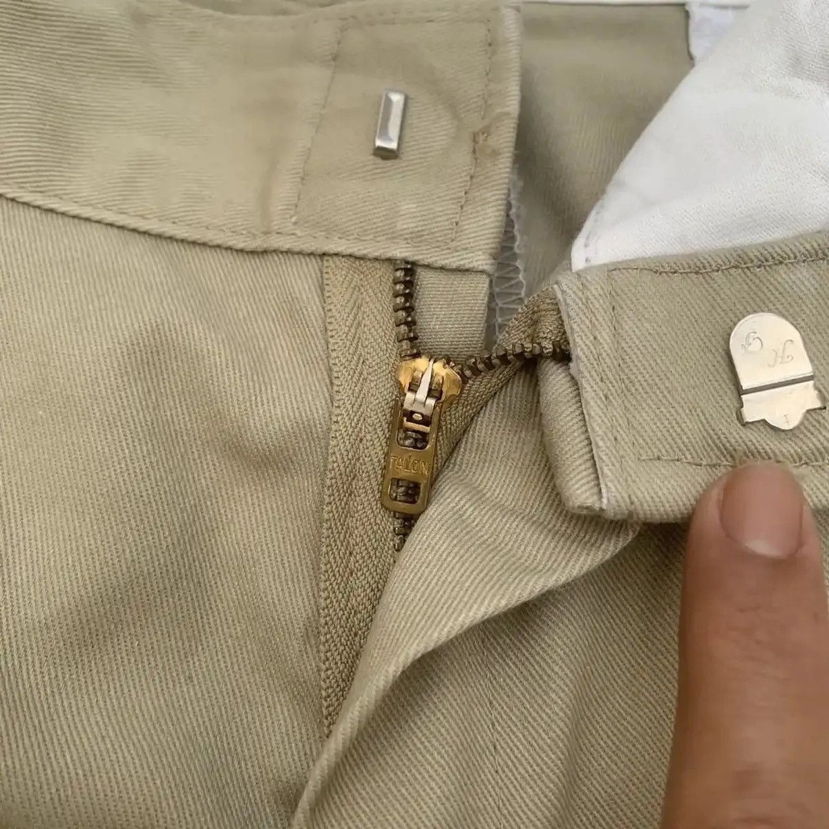 Dickies × Vintage VINTAGE DICKIES TROUSERS KHAKI BLANK TALON MADE IN U.S.A Size US 31 - 6 Thumbnail