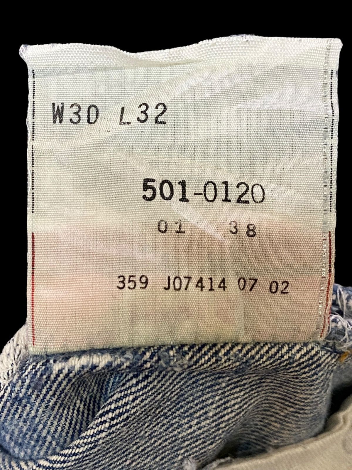 Levi's Vintage Levis 501 Y2K Faded Wash Distressed Loose Jeans Size US 30 / EU 46 - 16 Thumbnail